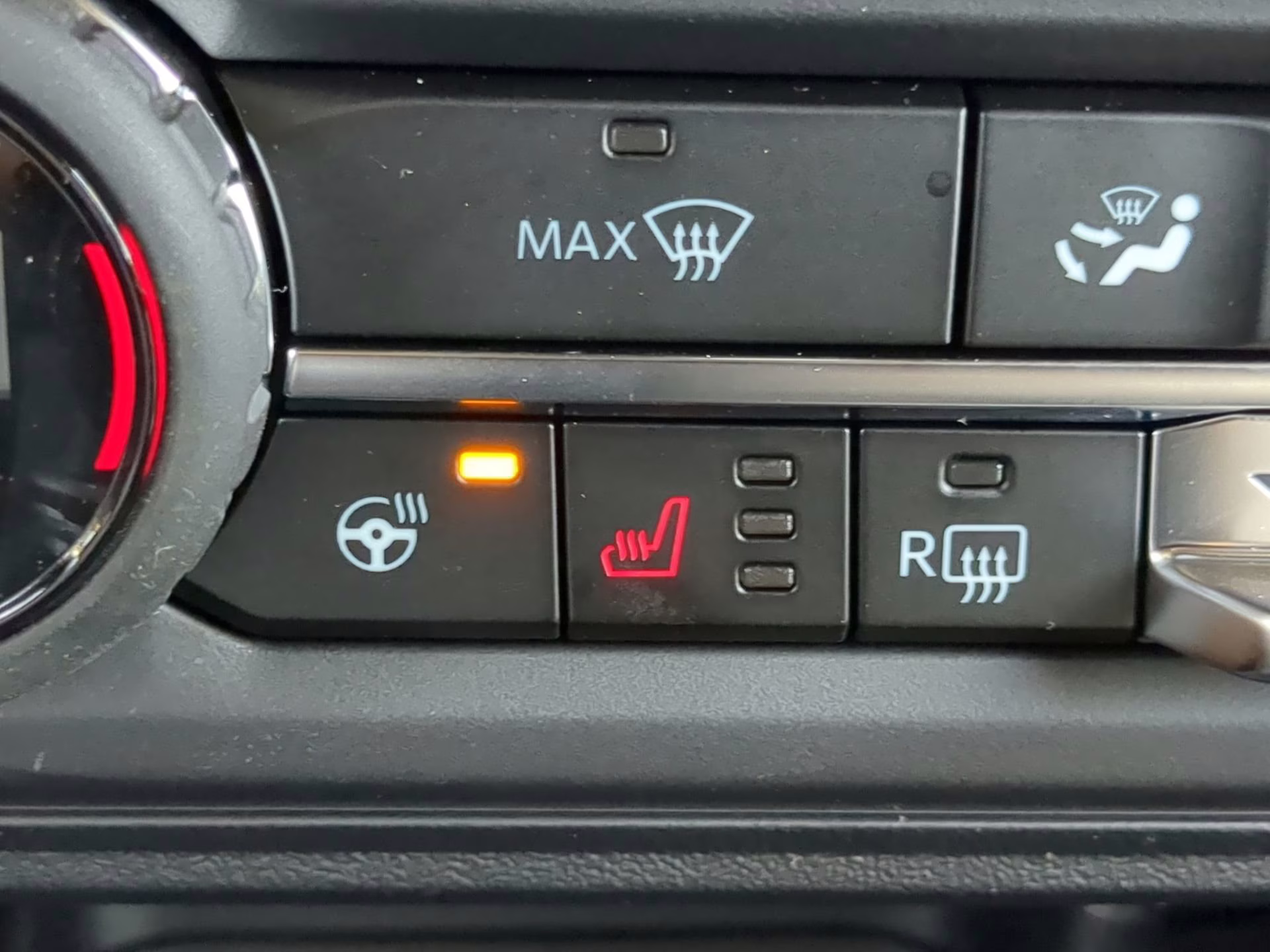 2026 Wimbledon White Ford Bronco Outer Banks 4X4 Convertible