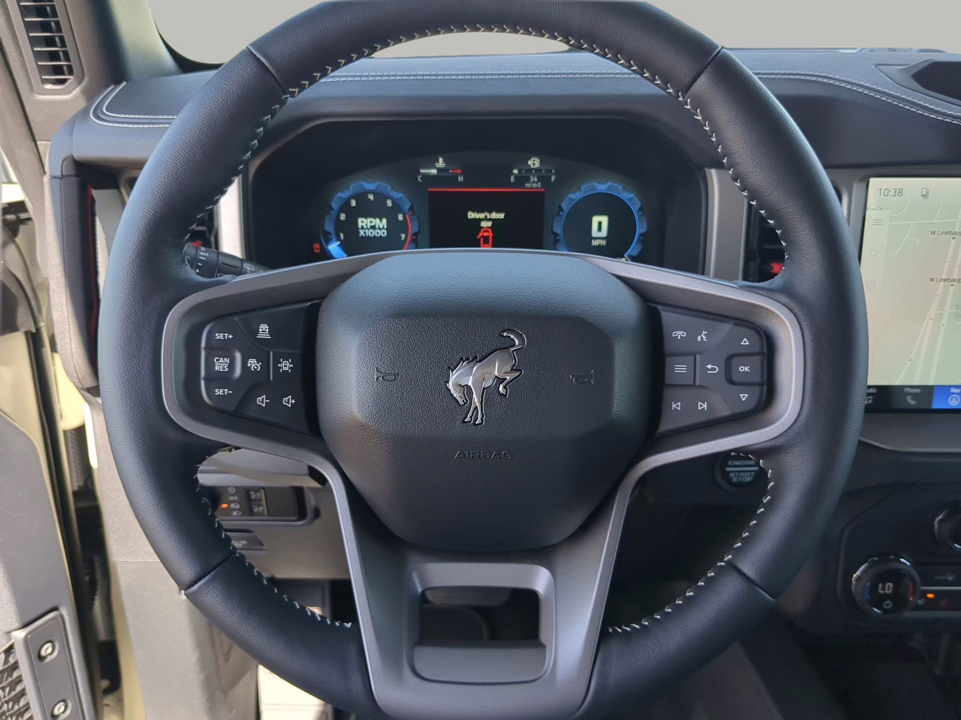 2026 Wimbledon White Ford Bronco Outer Banks 4X4 Convertible