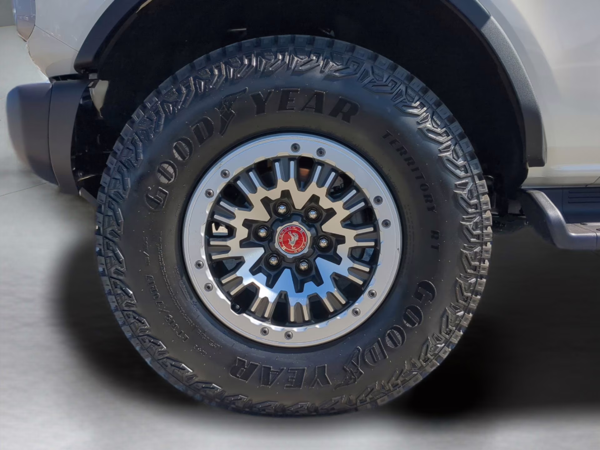 2026 Wimbledon White Ford Bronco Outer Banks 4X4 Convertible