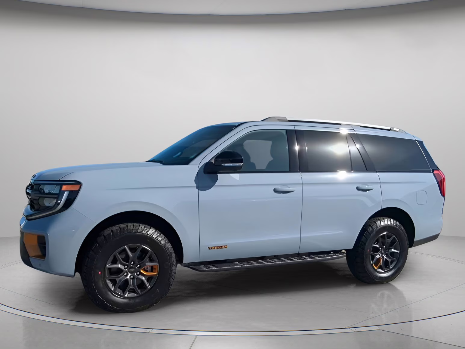 2026 Glacier Gray Metallic Tri-Coat Ford Expedition Tremor 4X4 SUV