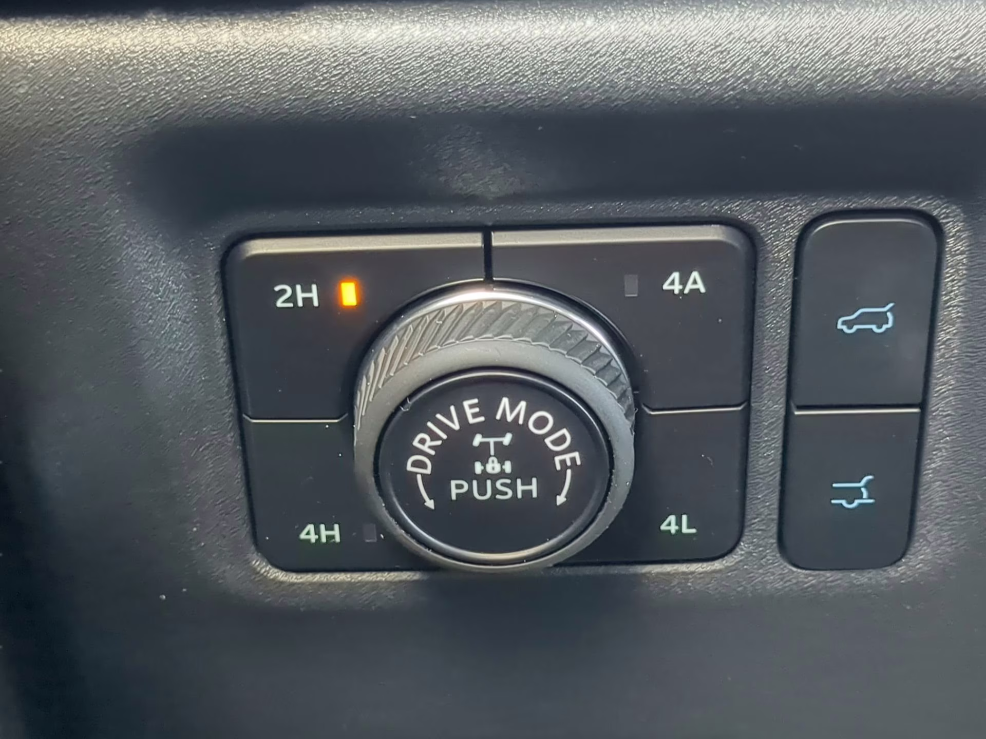 2026 Glacier Gray Metallic Tri-Coat Ford Expedition Tremor 4X4 SUV