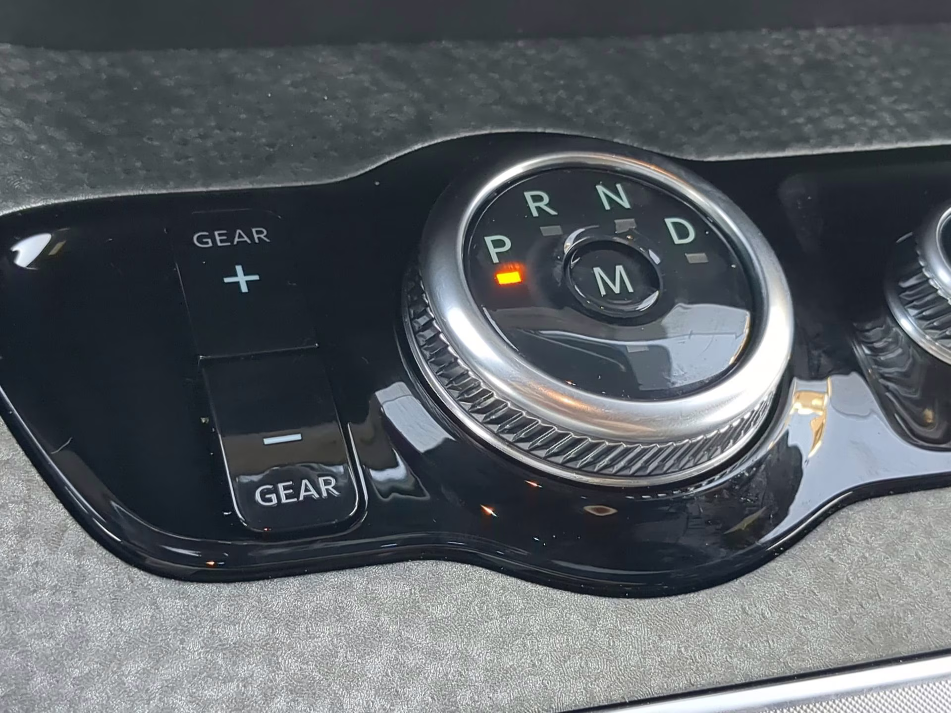 2026 Glacier Gray Metallic Tri-Coat Ford Expedition Tremor 4X4 SUV