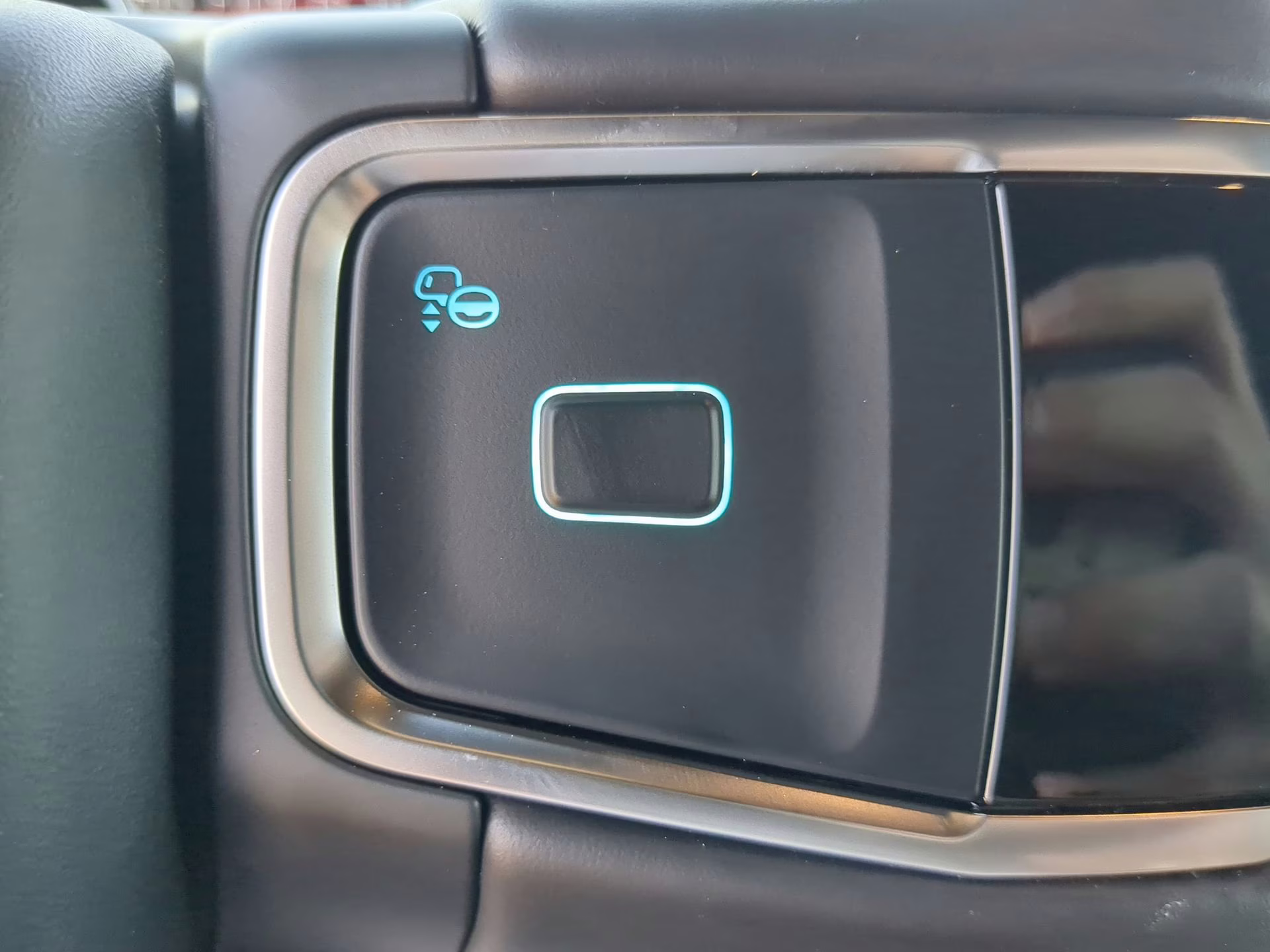 2026 Glacier Gray Metallic Tri-Coat Ford Expedition Tremor 4X4 SUV