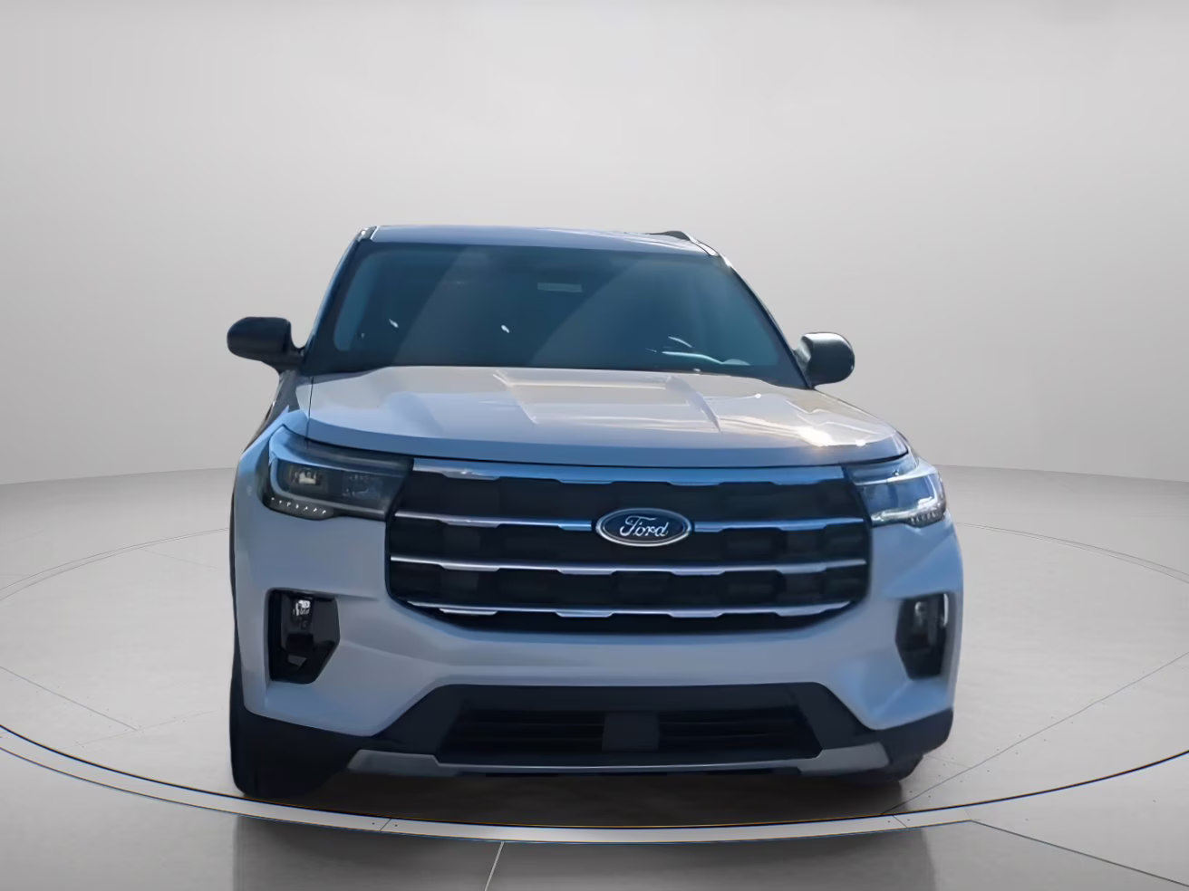 2026 Space White Metallic Ford Explorer Active RWD SUV