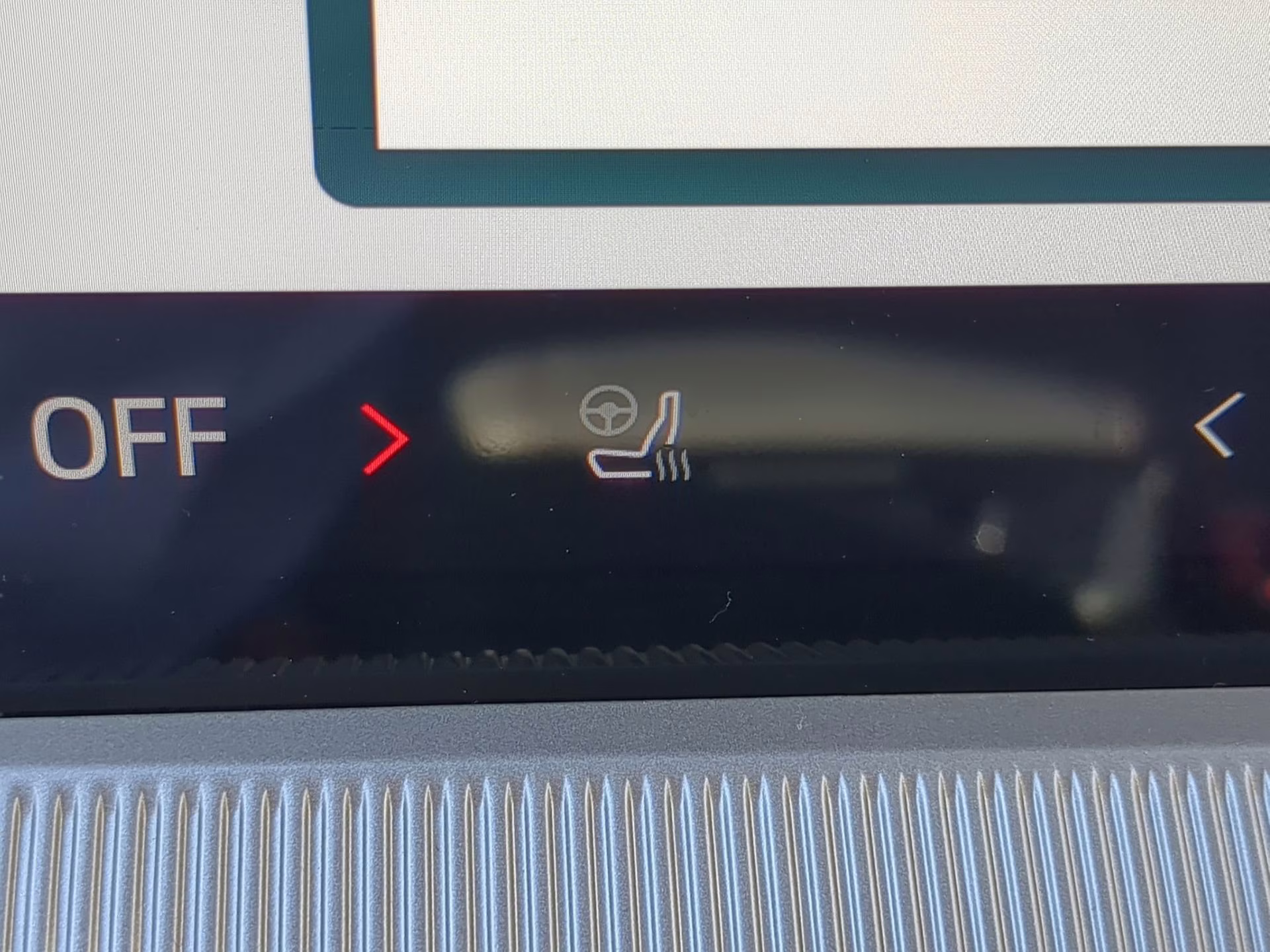 2026 Space White Metallic Ford Explorer Active RWD SUV