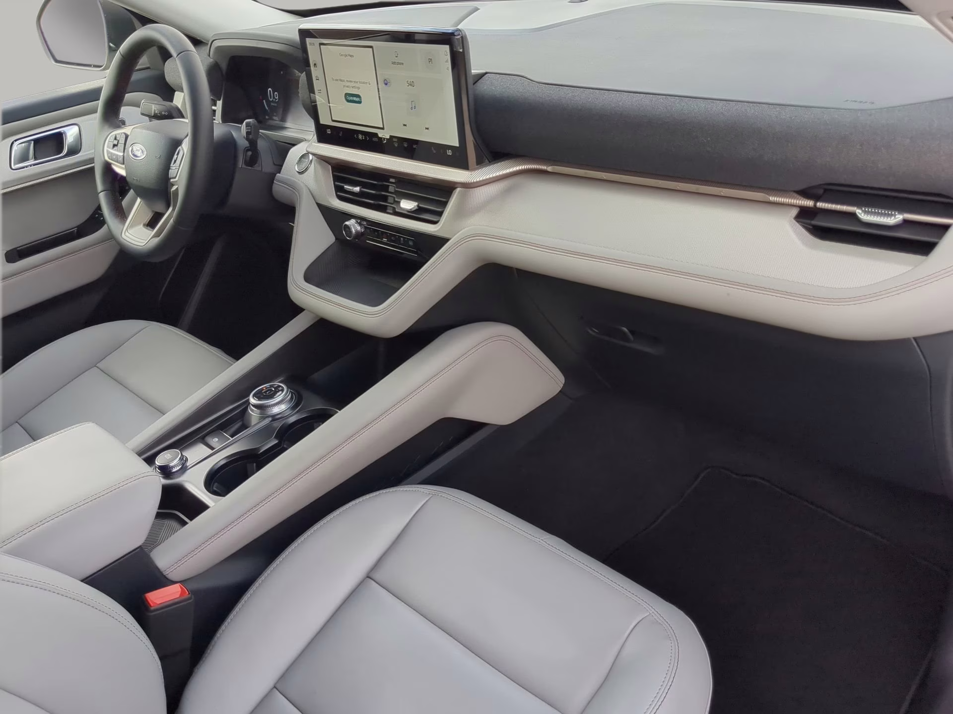 2026 Star White Metallic Tri-Coat Ford Explorer Active RWD SUV