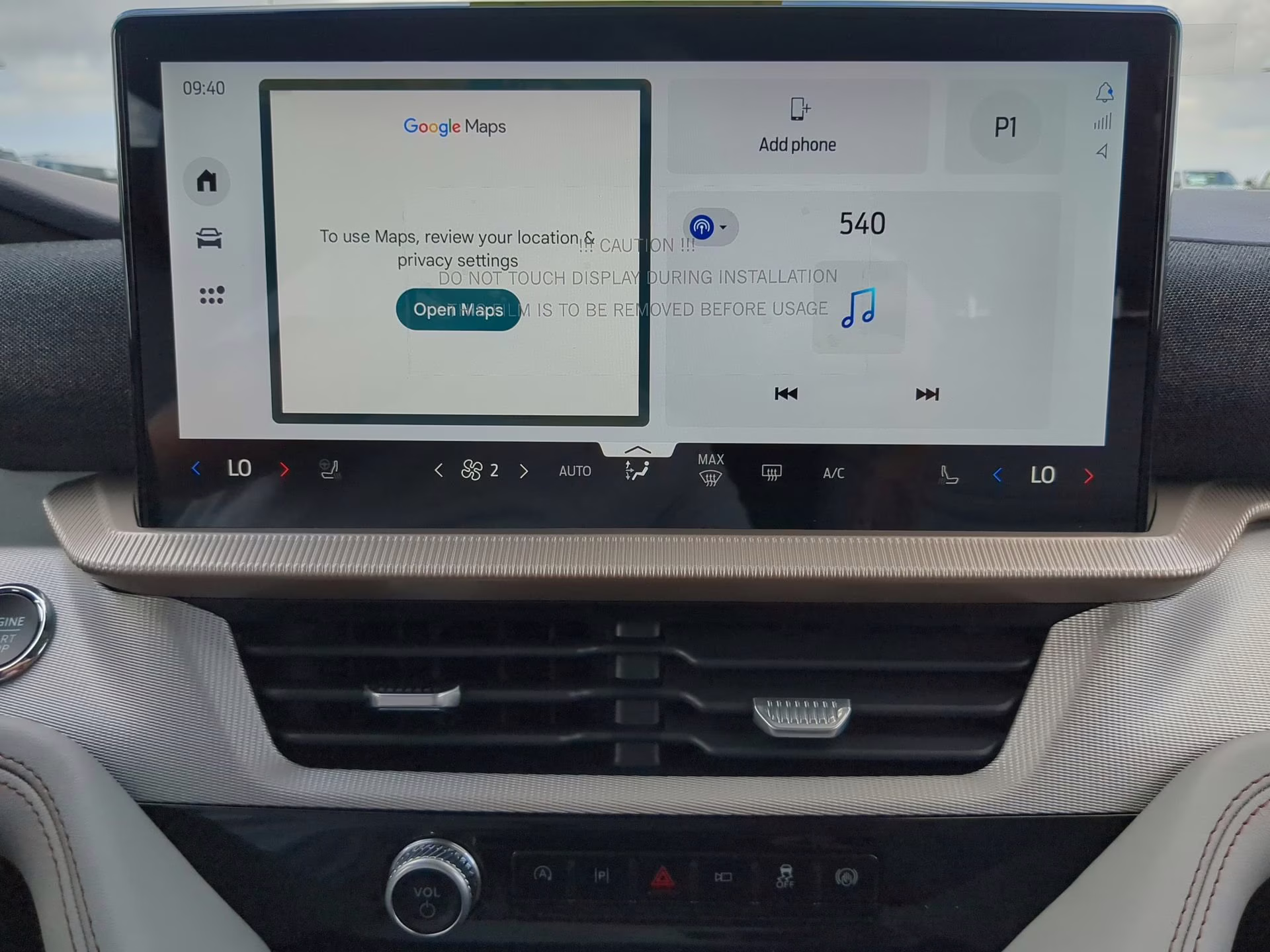 2026 Star White Metallic Tri-Coat Ford Explorer Active RWD SUV