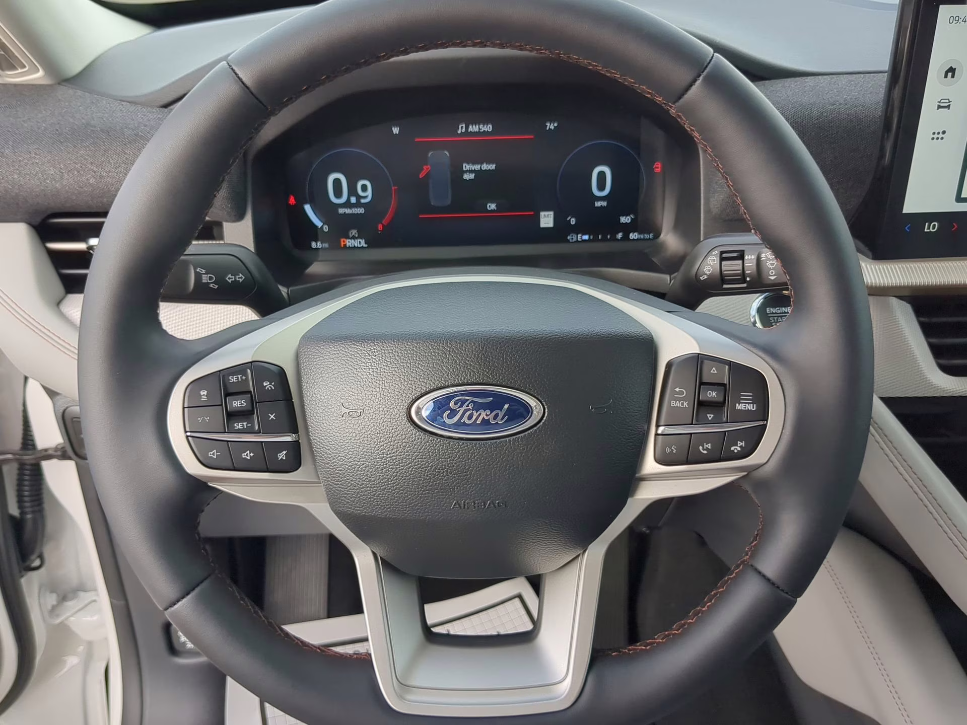 2026 Star White Metallic Tri-Coat Ford Explorer Active RWD SUV