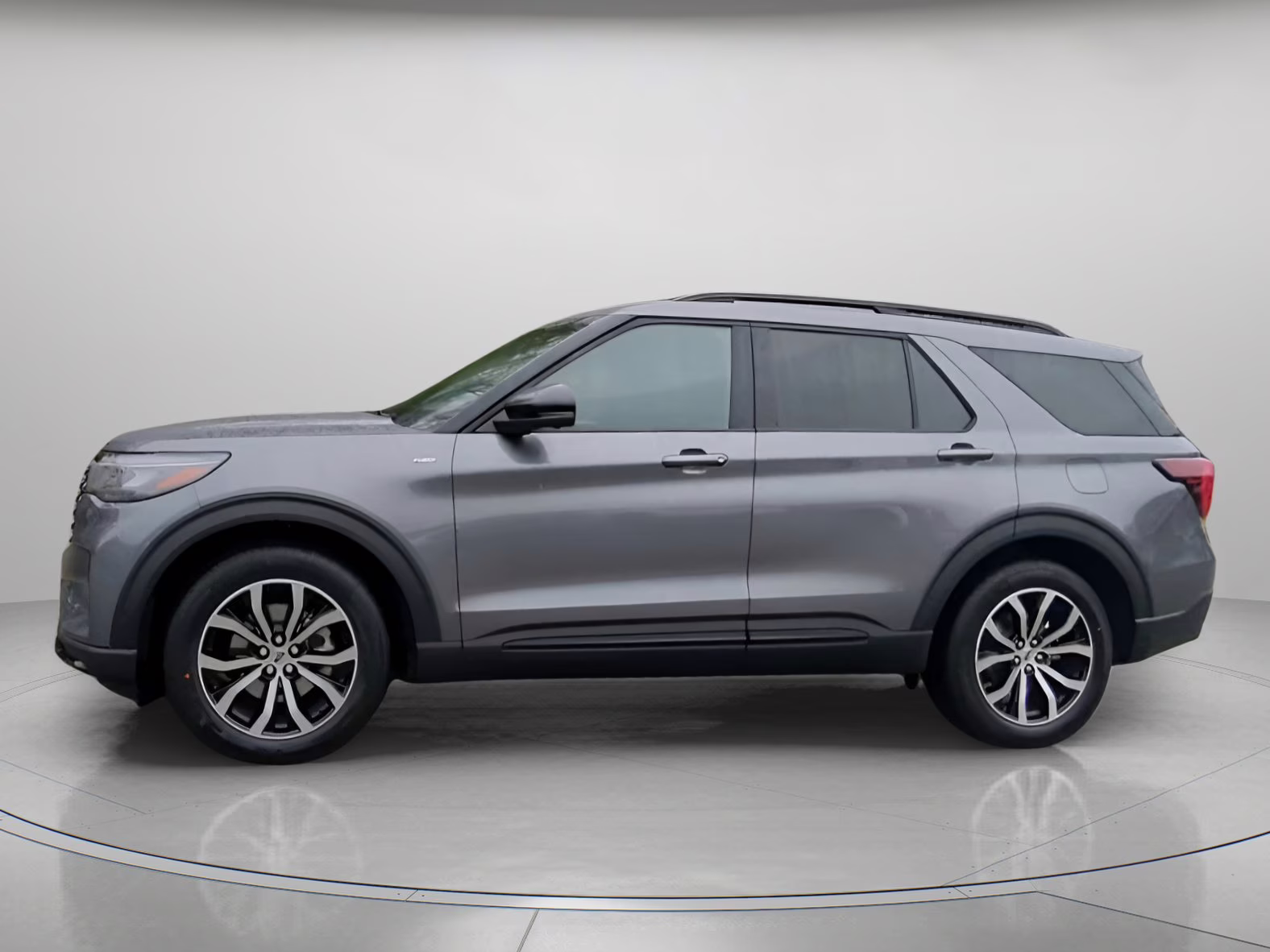 2026 Carbonized Gray Metallic Ford Explorer ST-Line RWD SUV