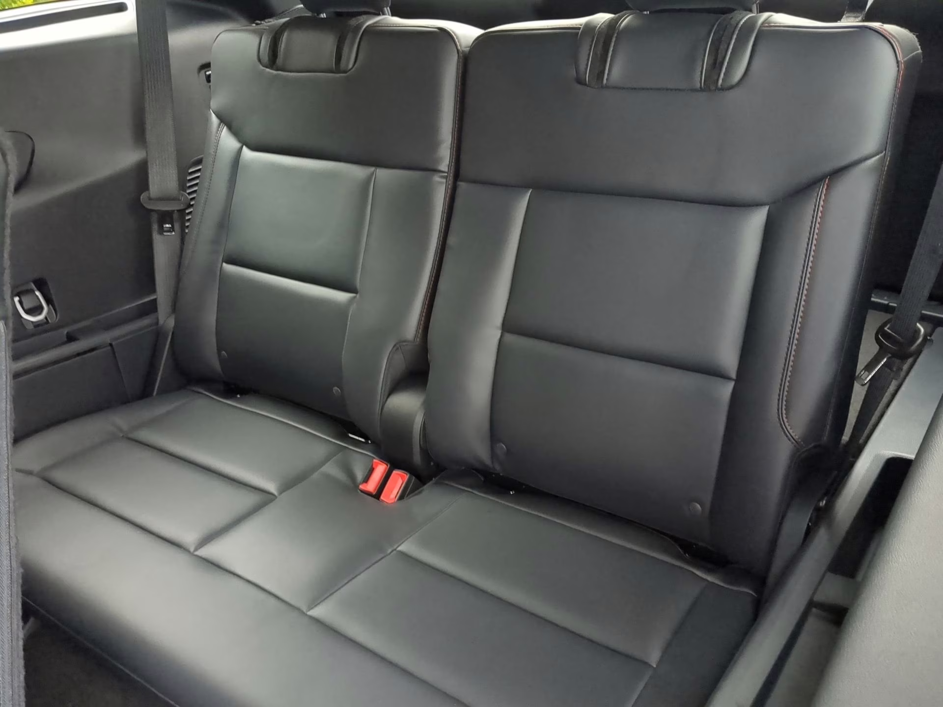 2026 Carbonized Gray Metallic Ford Explorer ST-Line RWD SUV