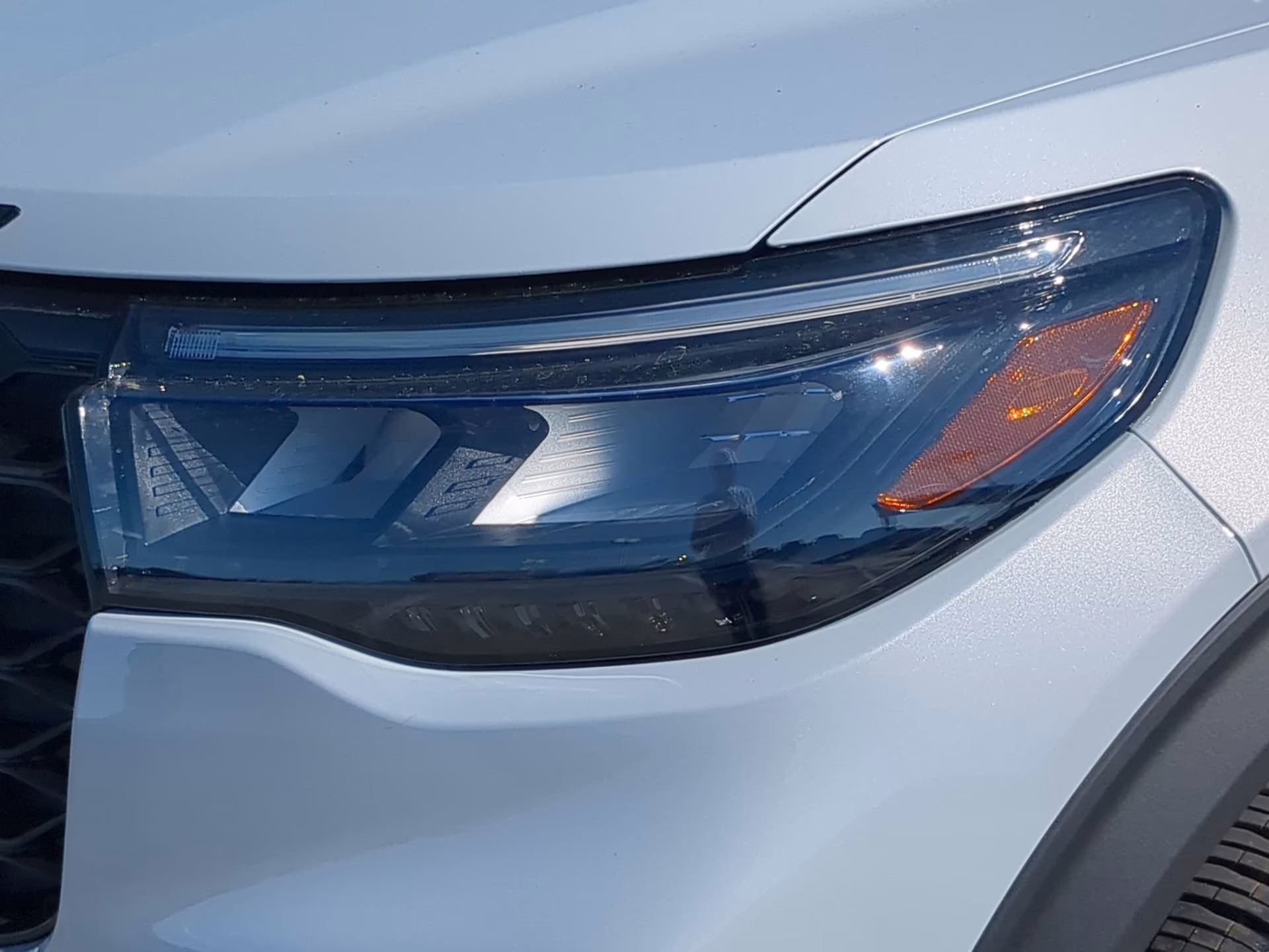 2026 Space White Metallic Ford Explorer ST 4X4 SUV