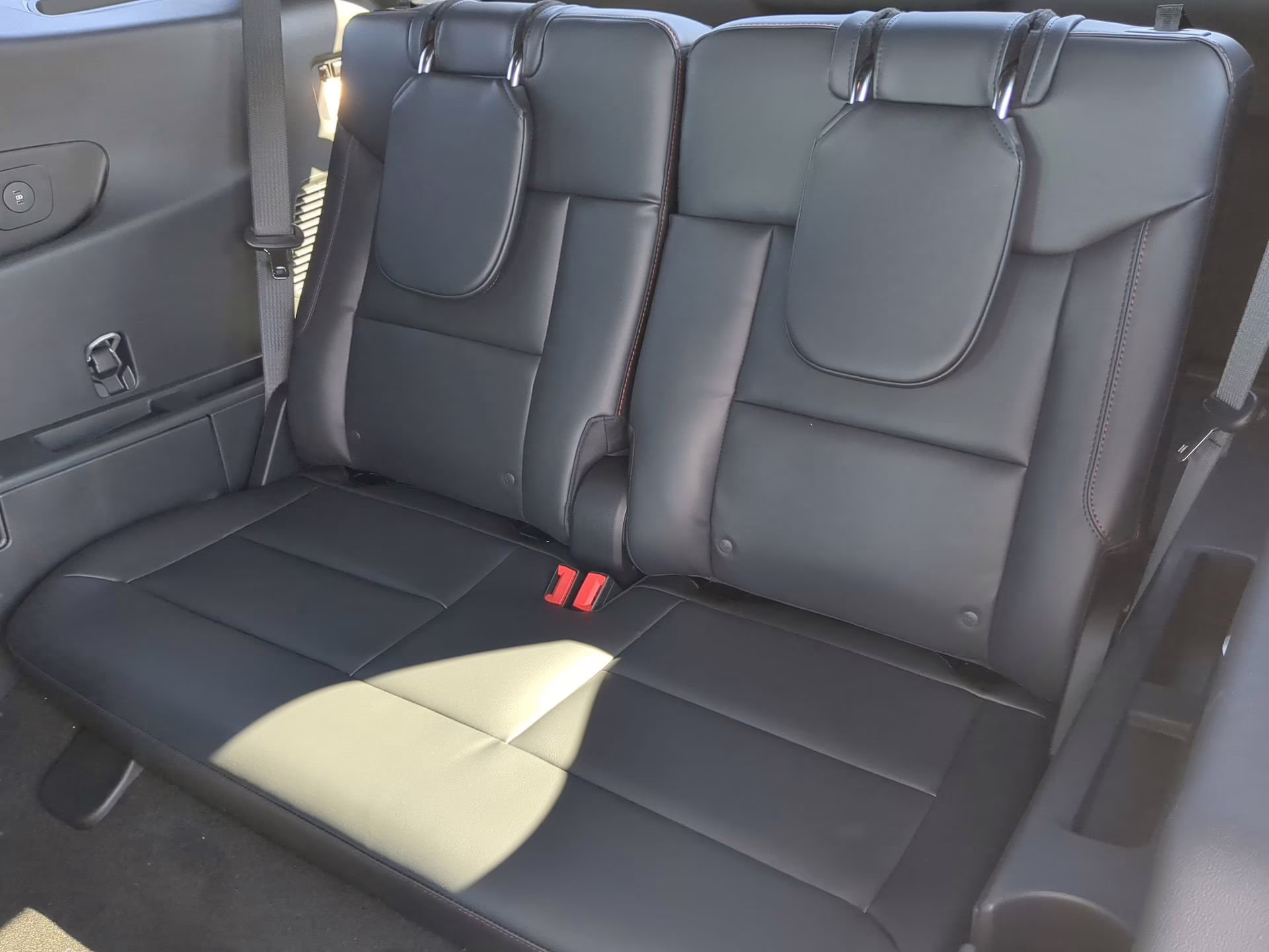 2026 Space White Metallic Ford Explorer ST 4X4 SUV