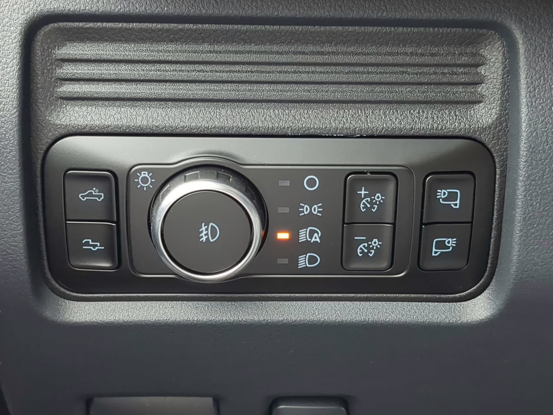 2026 Avalanche Ford Super Duty F-250 SRW Platinum Crew Cab Pickup 4X4 Truck