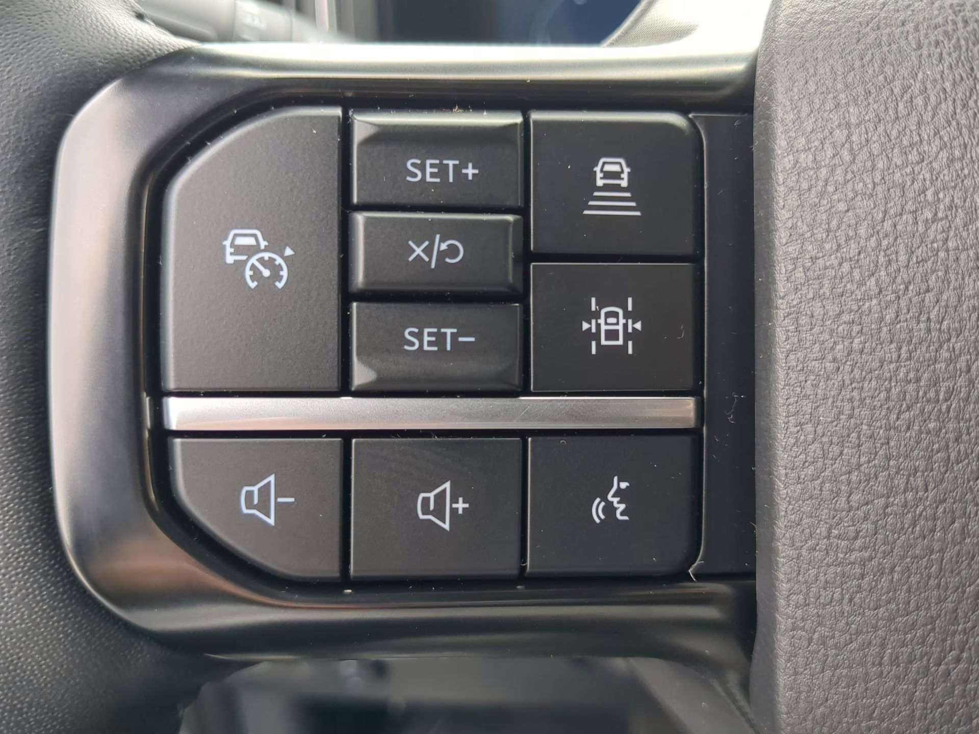 2026 Avalanche Ford Super Duty F-250 SRW Platinum Crew Cab Pickup 4X4 Truck