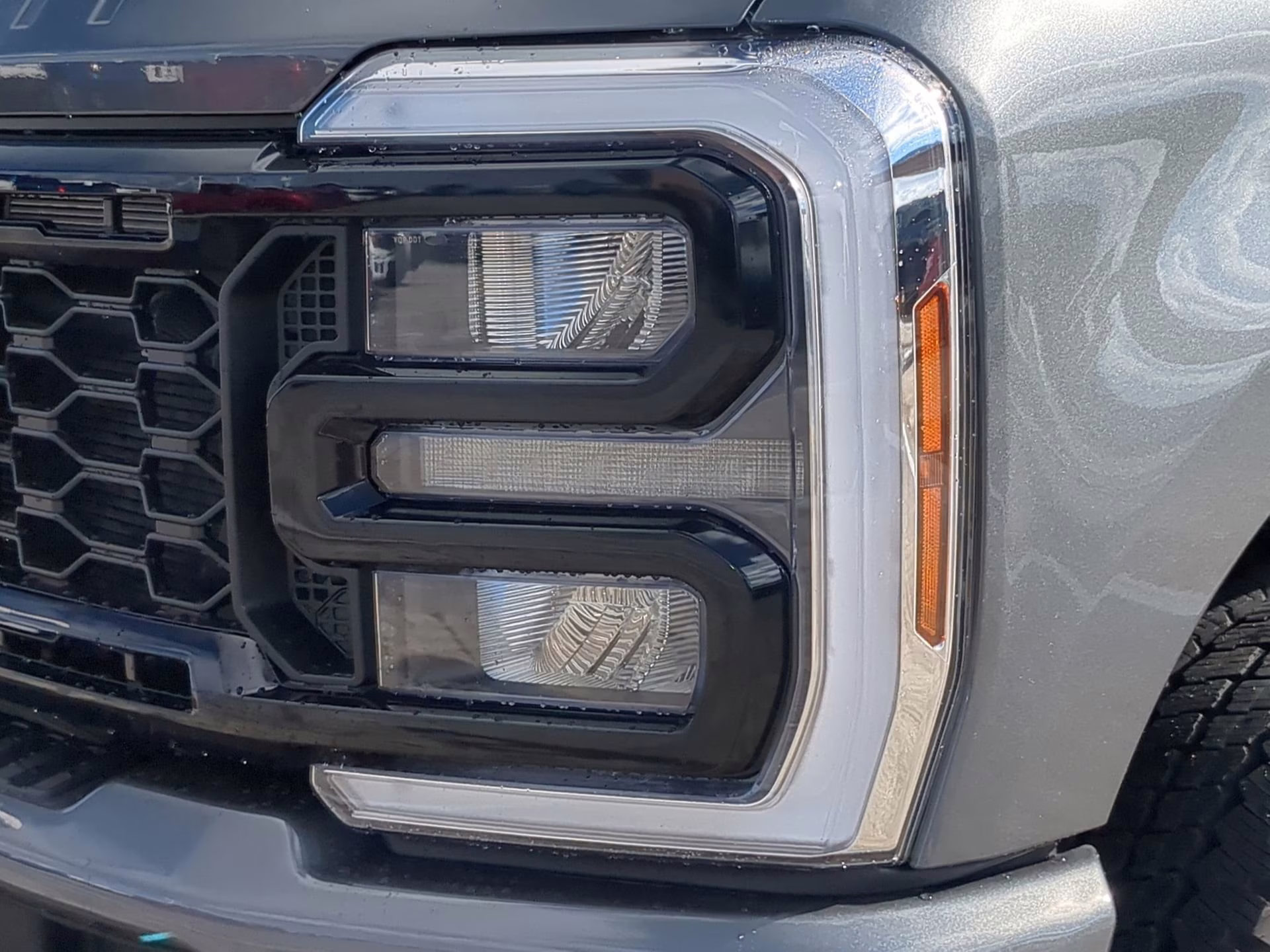 2026 Carbonized Gray Metallic Ford Super Duty F-250 SRW LARIAT Crew Cab Pickup 4X4 Truck