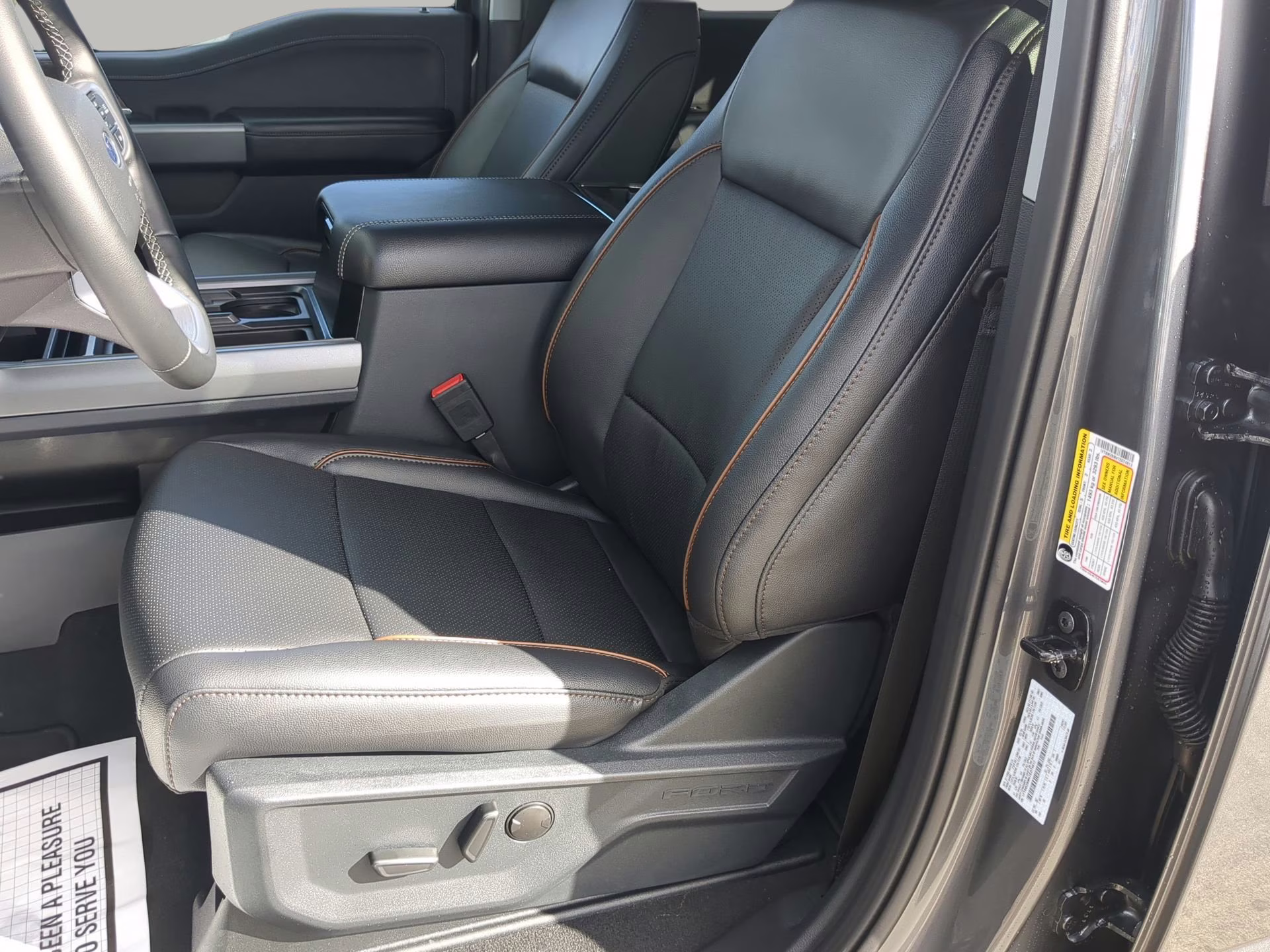 2026 Carbonized Gray Metallic Ford Super Duty F-250 SRW LARIAT Crew Cab Pickup 4X4 Truck