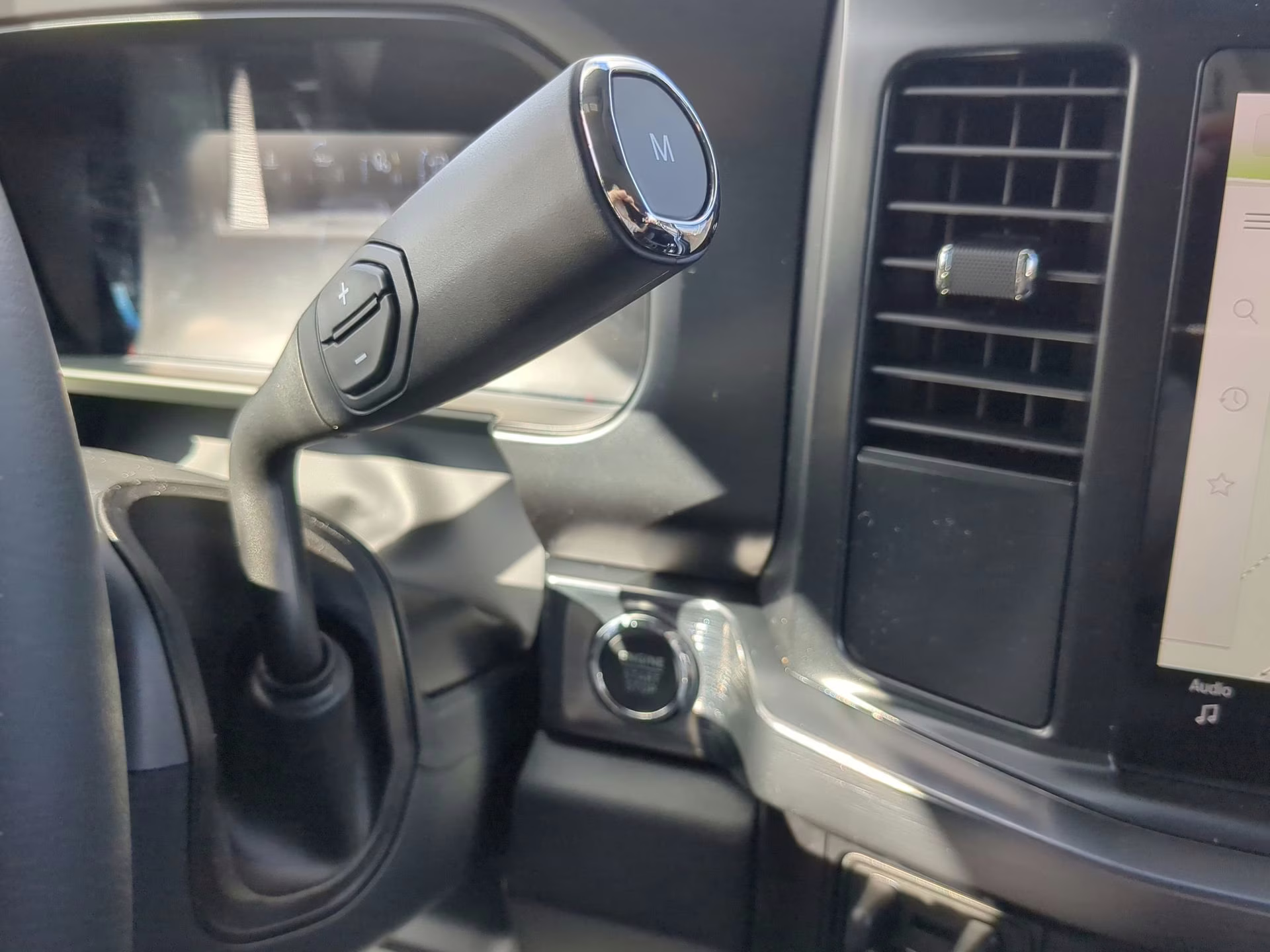 2026 Carbonized Gray Metallic Ford Super Duty F-250 SRW LARIAT Crew Cab Pickup 4X4 Truck