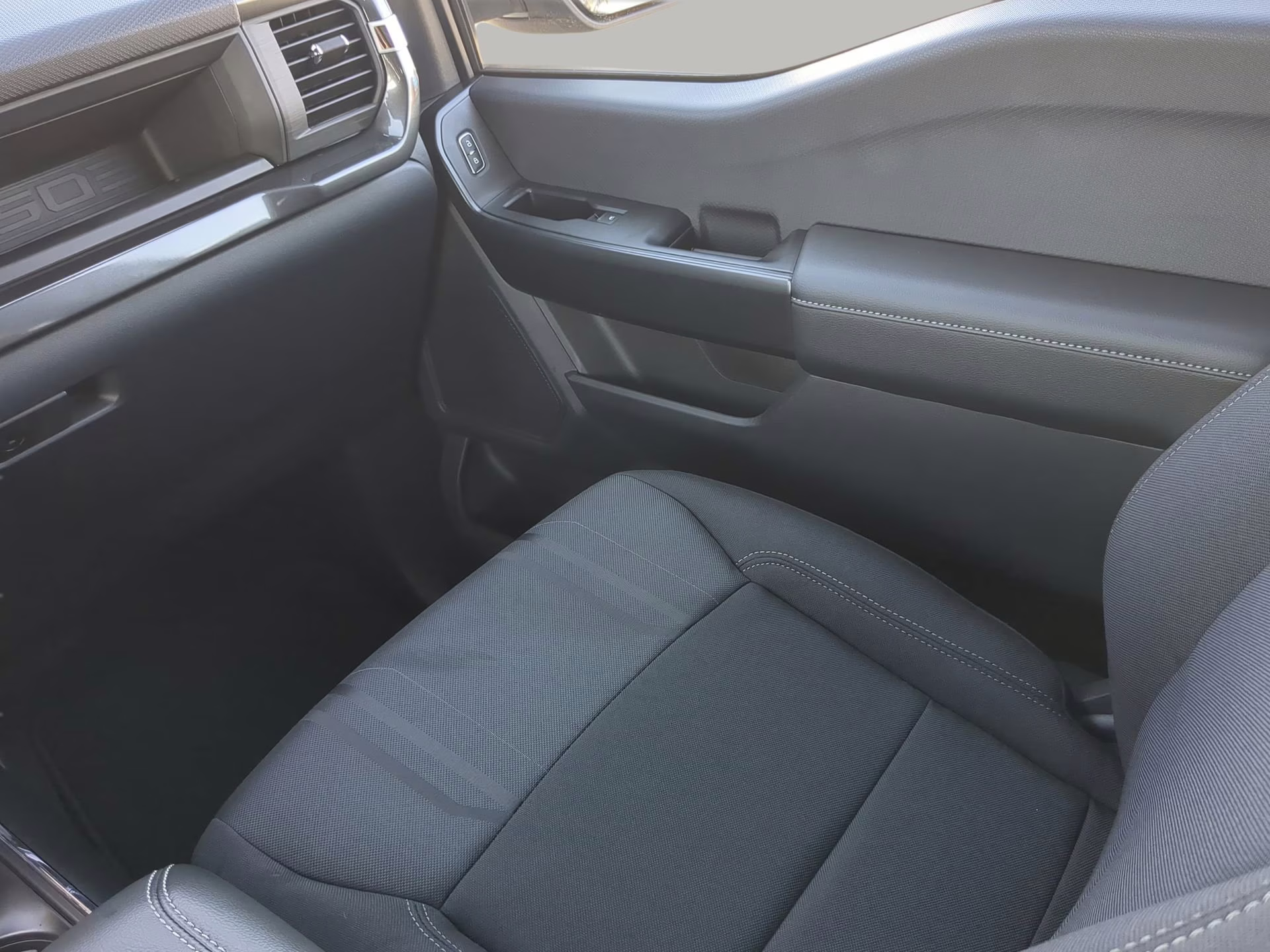 2026 Carbonized Gray Metallic Ford F-150 STX Crew Cab Pickup 4X4 Truck