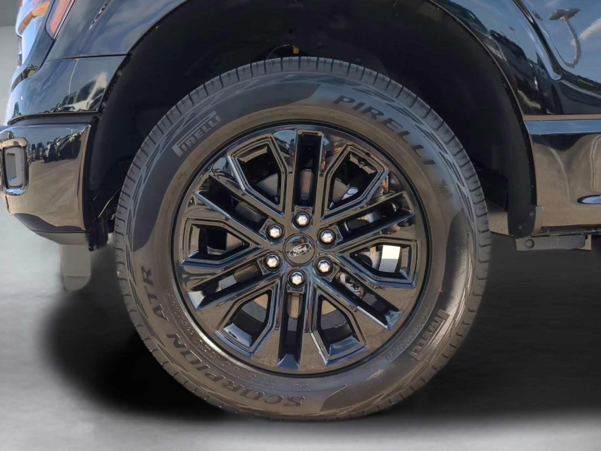 2026 Agate Black Metallic Ford F-150 XLT Crew Cab Pickup 4X4 Truck