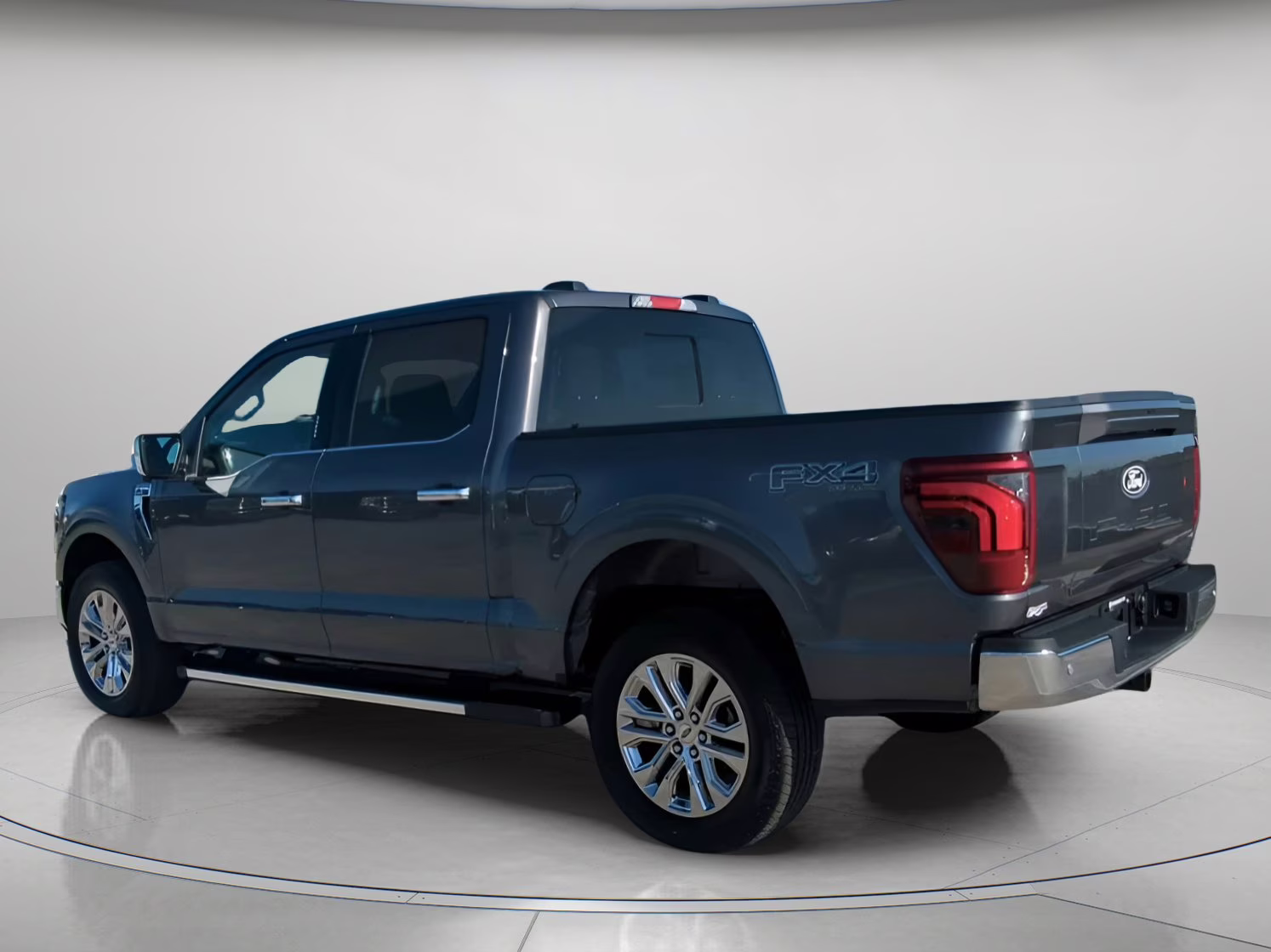 2026 Carbonized Gray Metallic Ford F-150 LARIAT Crew Cab Pickup 4X4 Truck