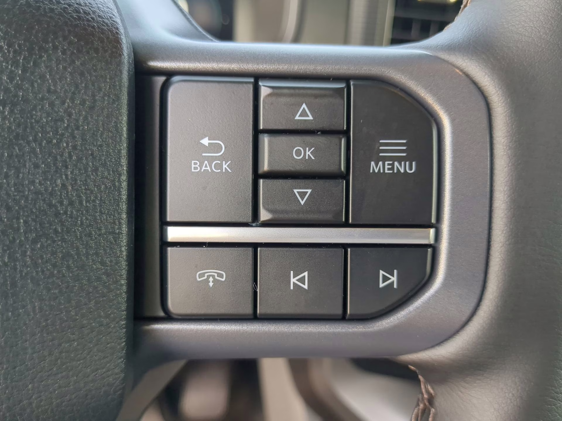 2026 Carbonized Gray Metallic Ford F-150 LARIAT Crew Cab Pickup 4X4 Truck