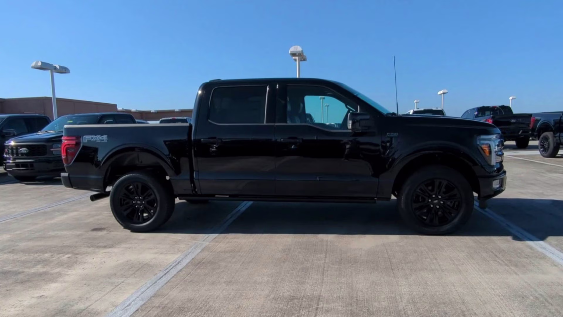 2026 Agate Black Metallic Ford F-150 Platinum Crew Cab Pickup 4X4 Truck