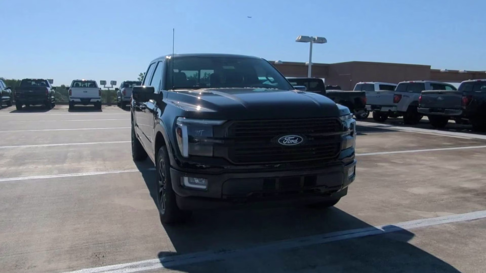 2026 Agate Black Metallic Ford F-150 Platinum Crew Cab Pickup 4X4 Truck