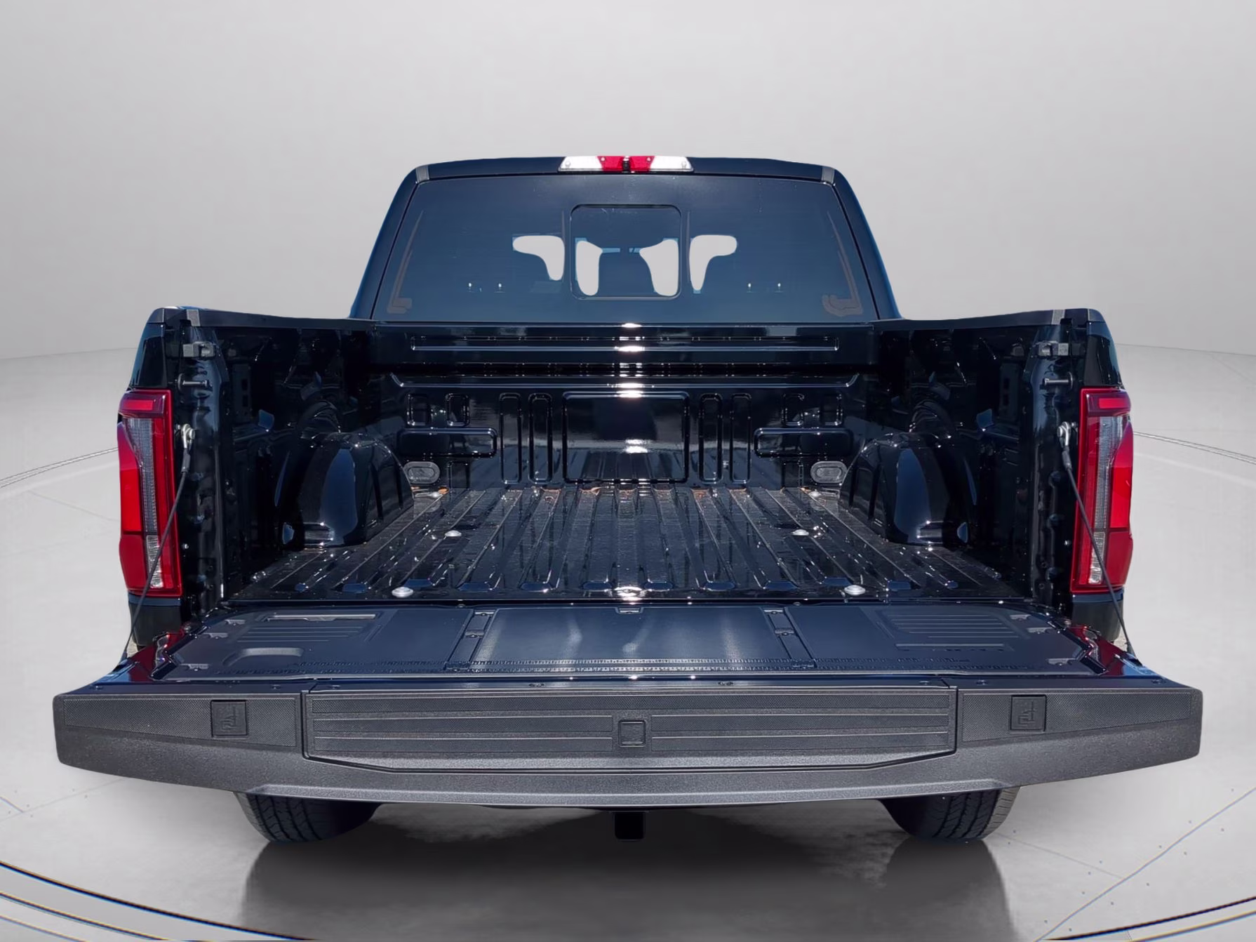 2026 Agate Black Metallic Ford F-150 Platinum Crew Cab Pickup 4X4 Truck