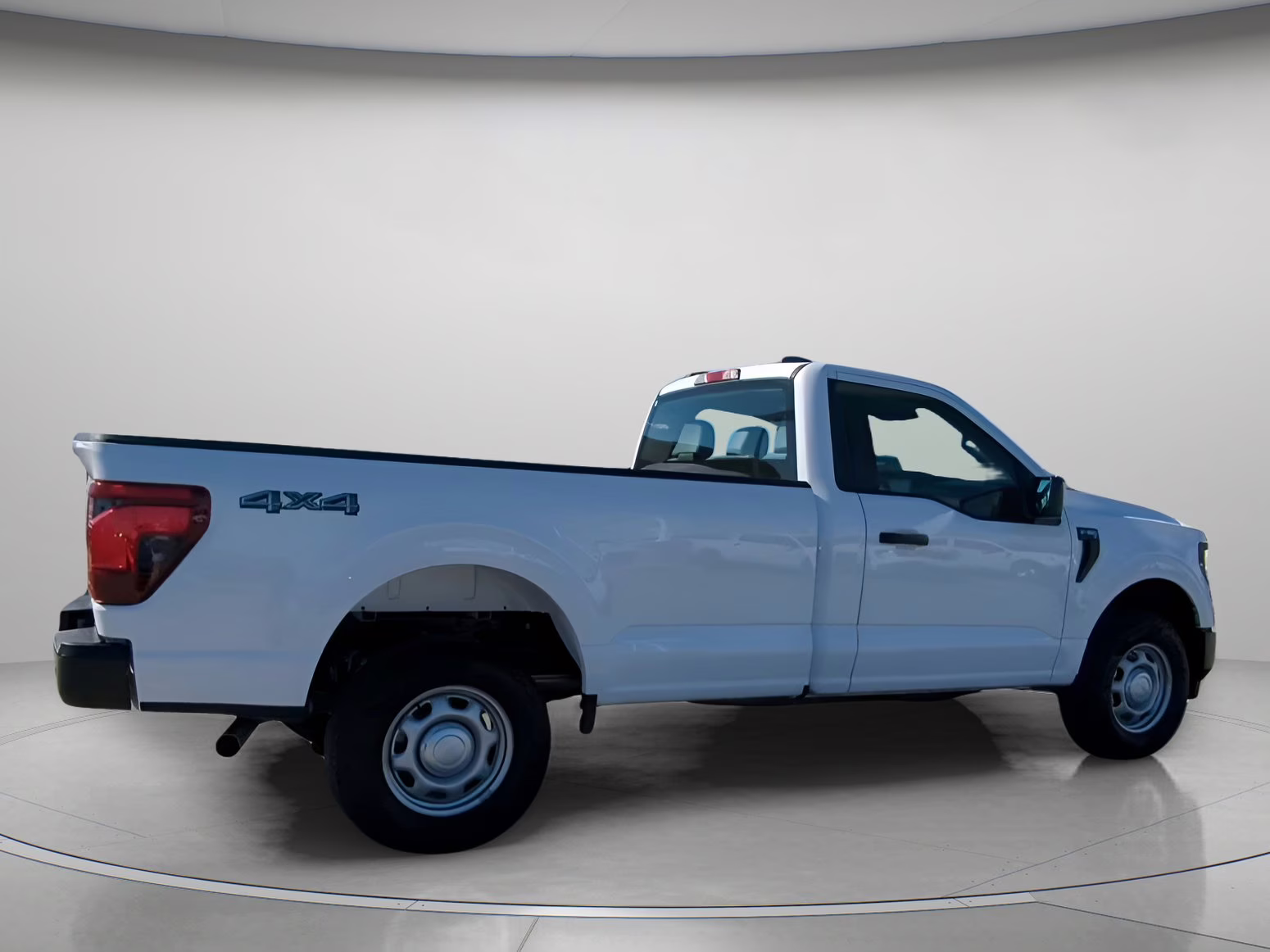 2026 Oxford White Ford F-150 XL Regular Cab Pickup 4X4 Truck