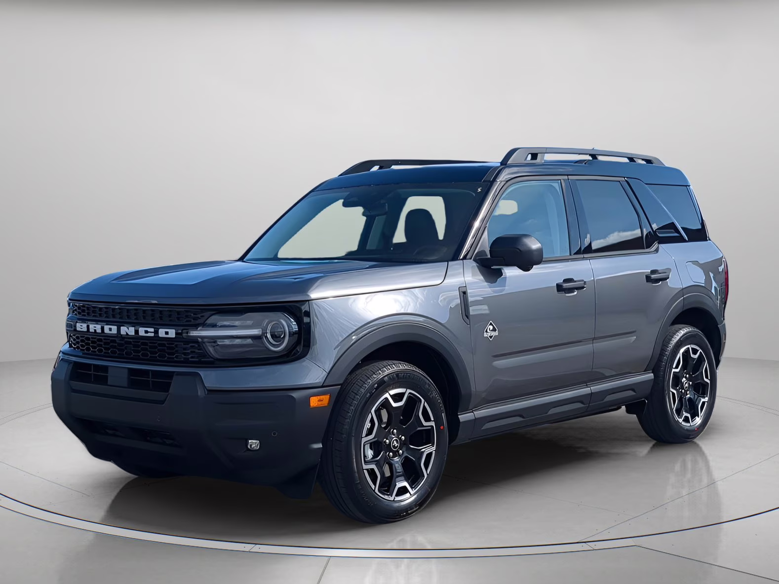 2026 Carbonized Gray Metallic Ford Bronco Sport Outer Banks 4X4 SUV