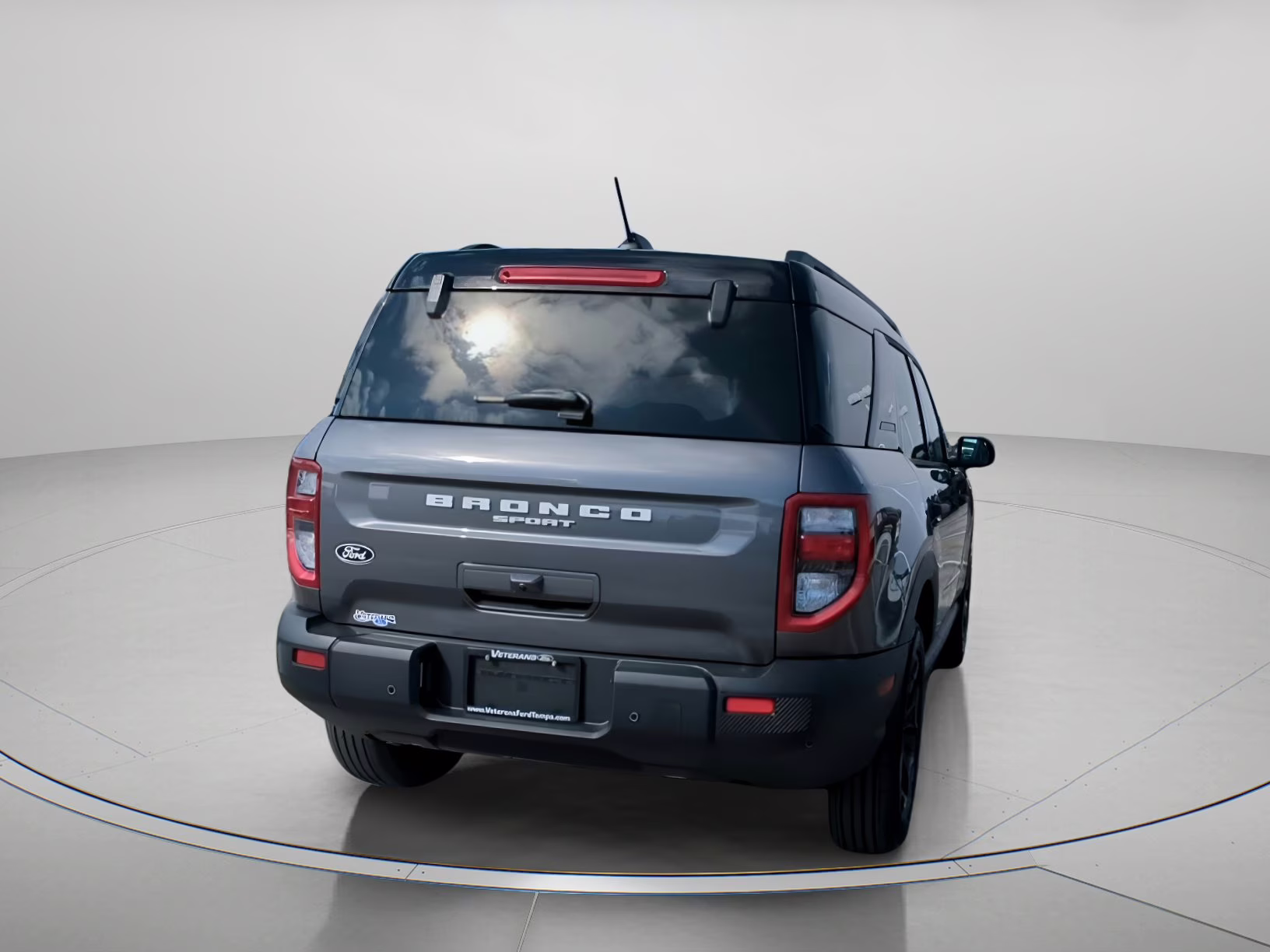 2026 Carbonized Gray Metallic Ford Bronco Sport Outer Banks 4X4 SUV