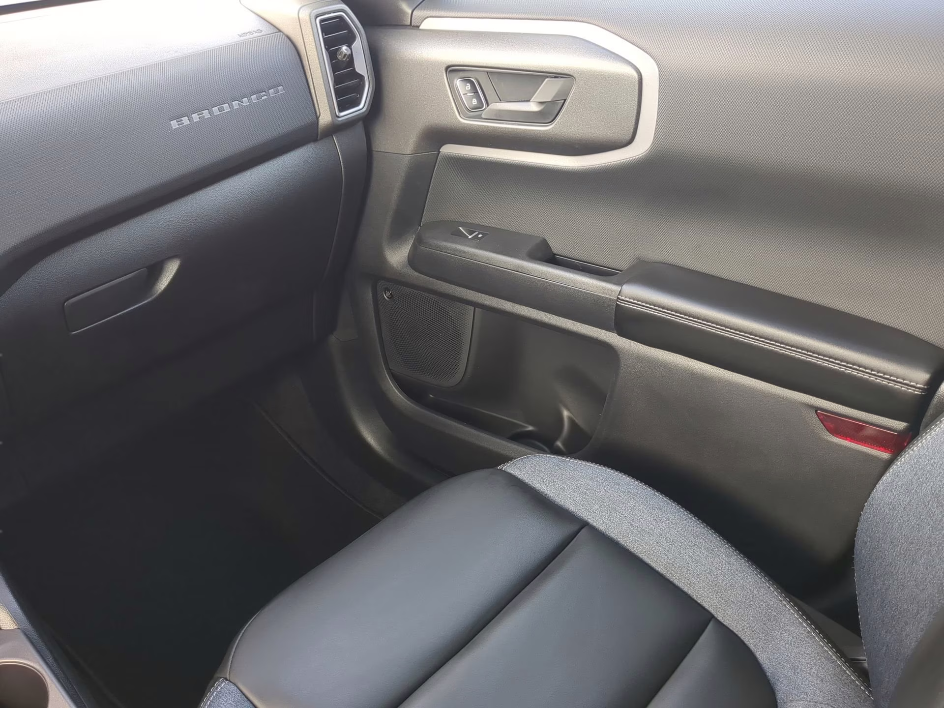 2026 Carbonized Gray Metallic Ford Bronco Sport Outer Banks 4X4 SUV