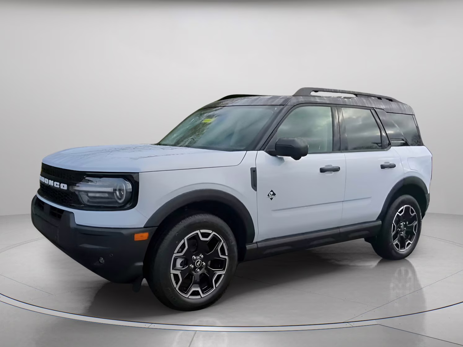 2026 Space White Metallic Ford Bronco Sport Outer Banks 4X4 SUV