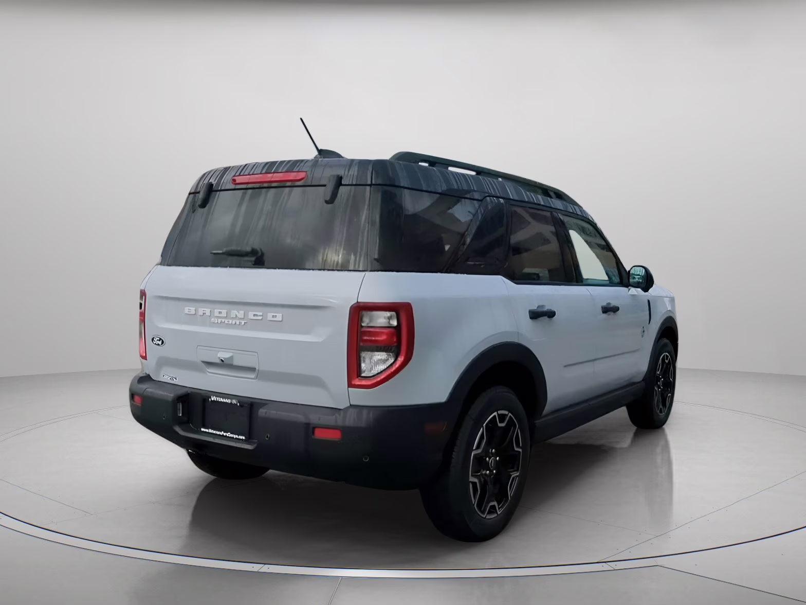 2026 Space White Metallic Ford Bronco Sport Outer Banks 4X4 SUV