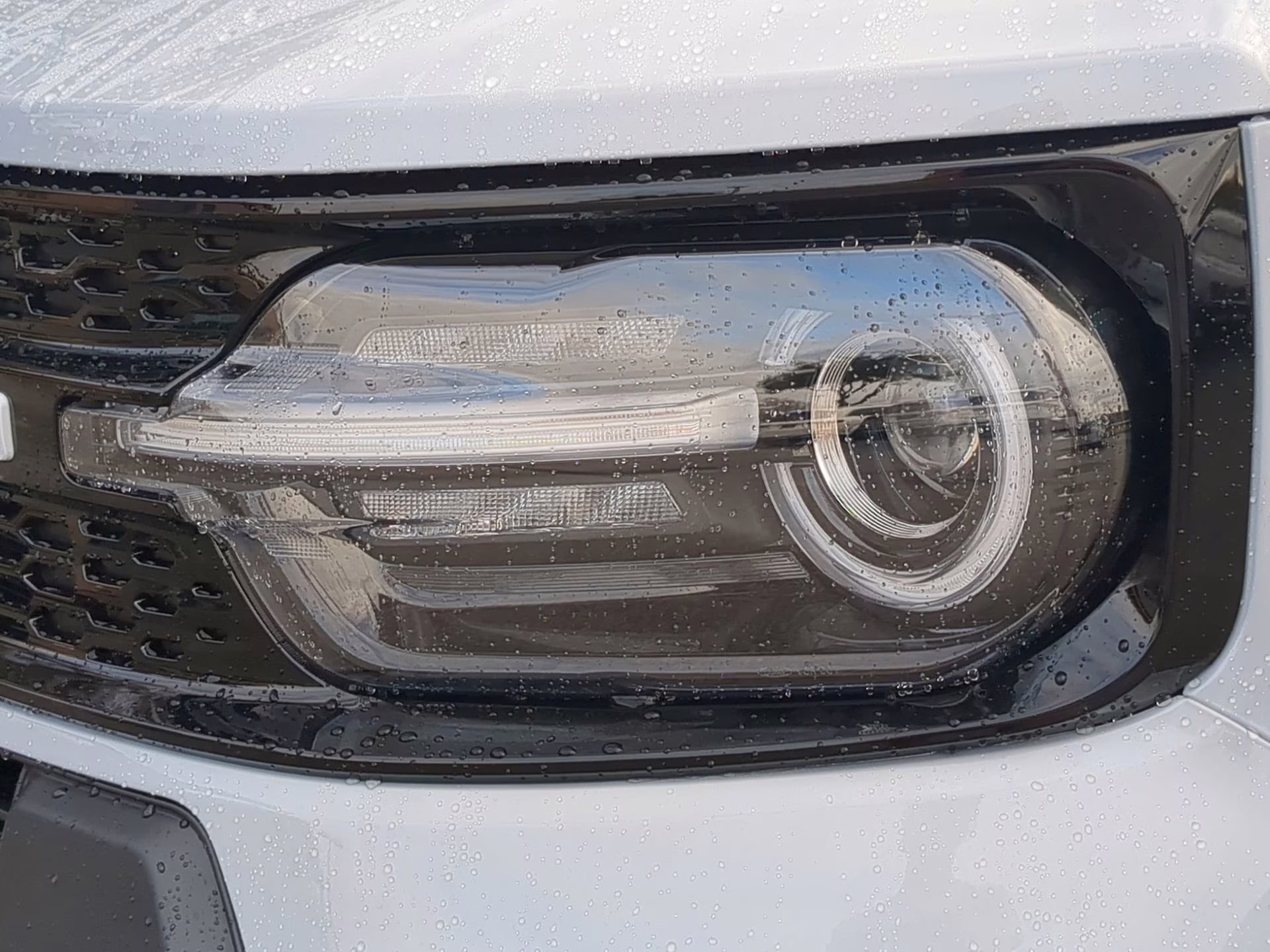 2026 Space White Metallic Ford Bronco Sport Outer Banks 4X4 SUV