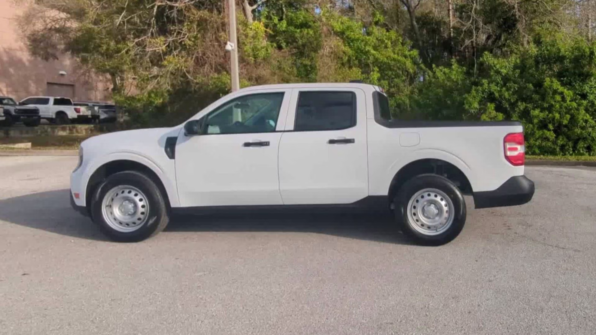 2026 Oxford White Ford Maverick XL Crew Cab Pickup FWD Truck