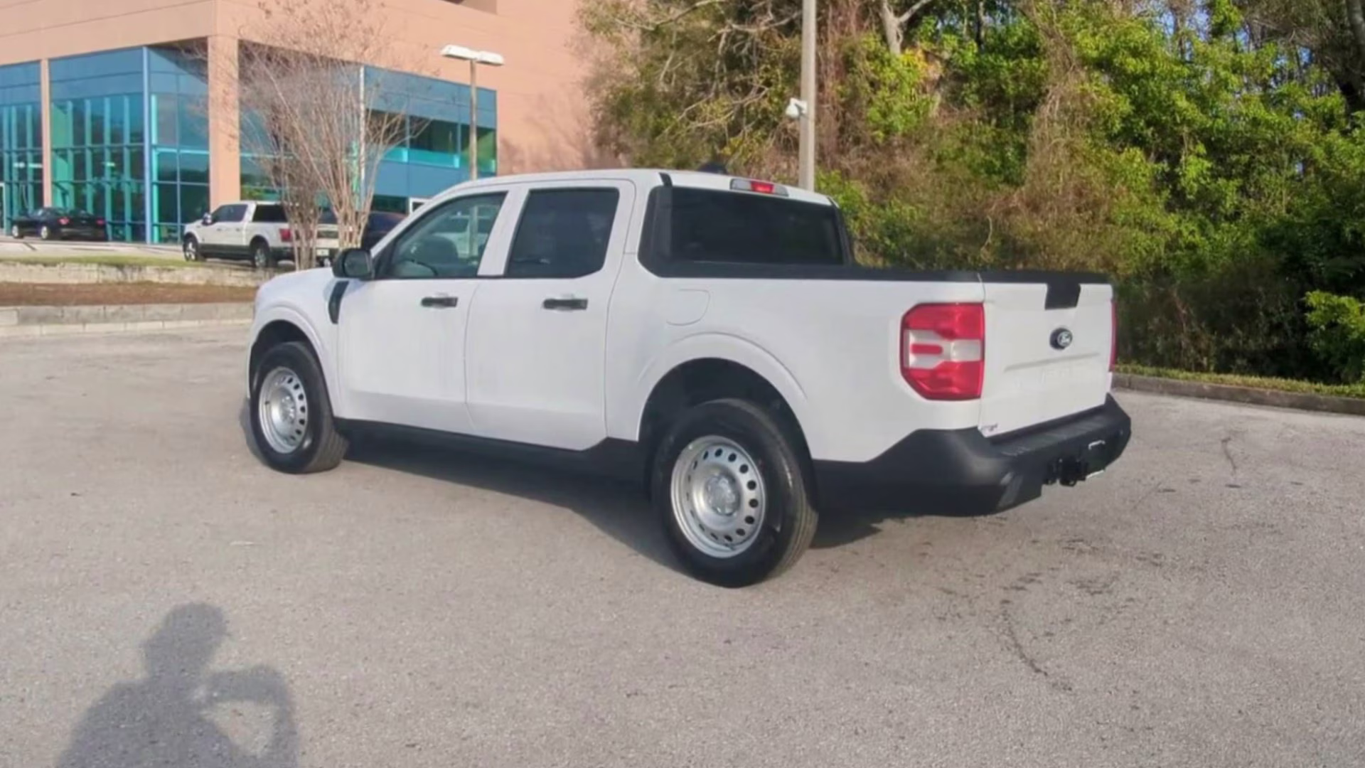 2026 Oxford White Ford Maverick XL Crew Cab Pickup FWD Truck