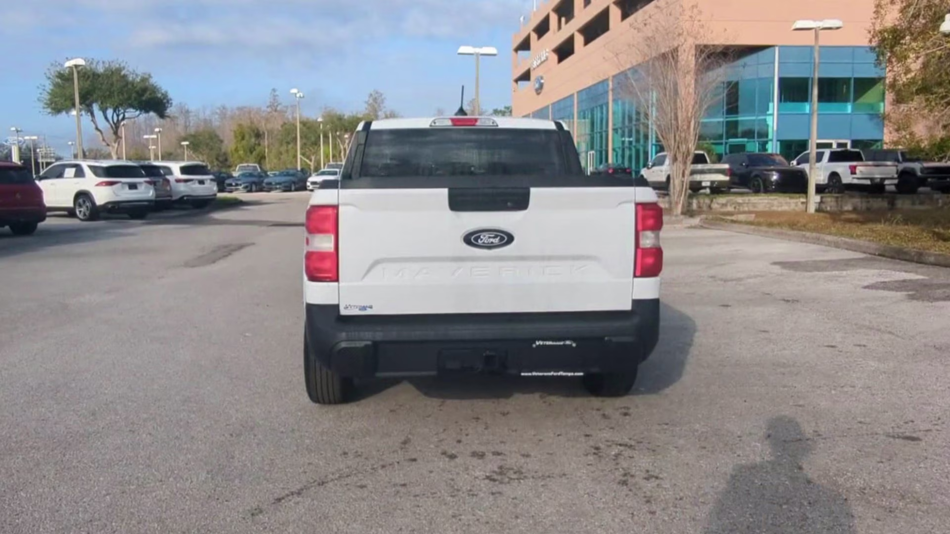 2026 Oxford White Ford Maverick XL Crew Cab Pickup FWD Truck