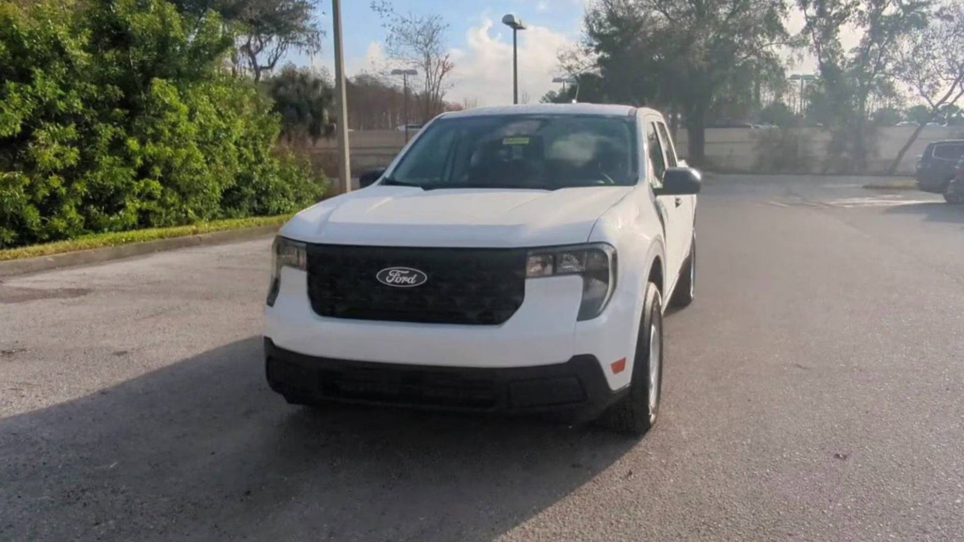 2026 Oxford White Ford Maverick XL Crew Cab Pickup FWD Truck