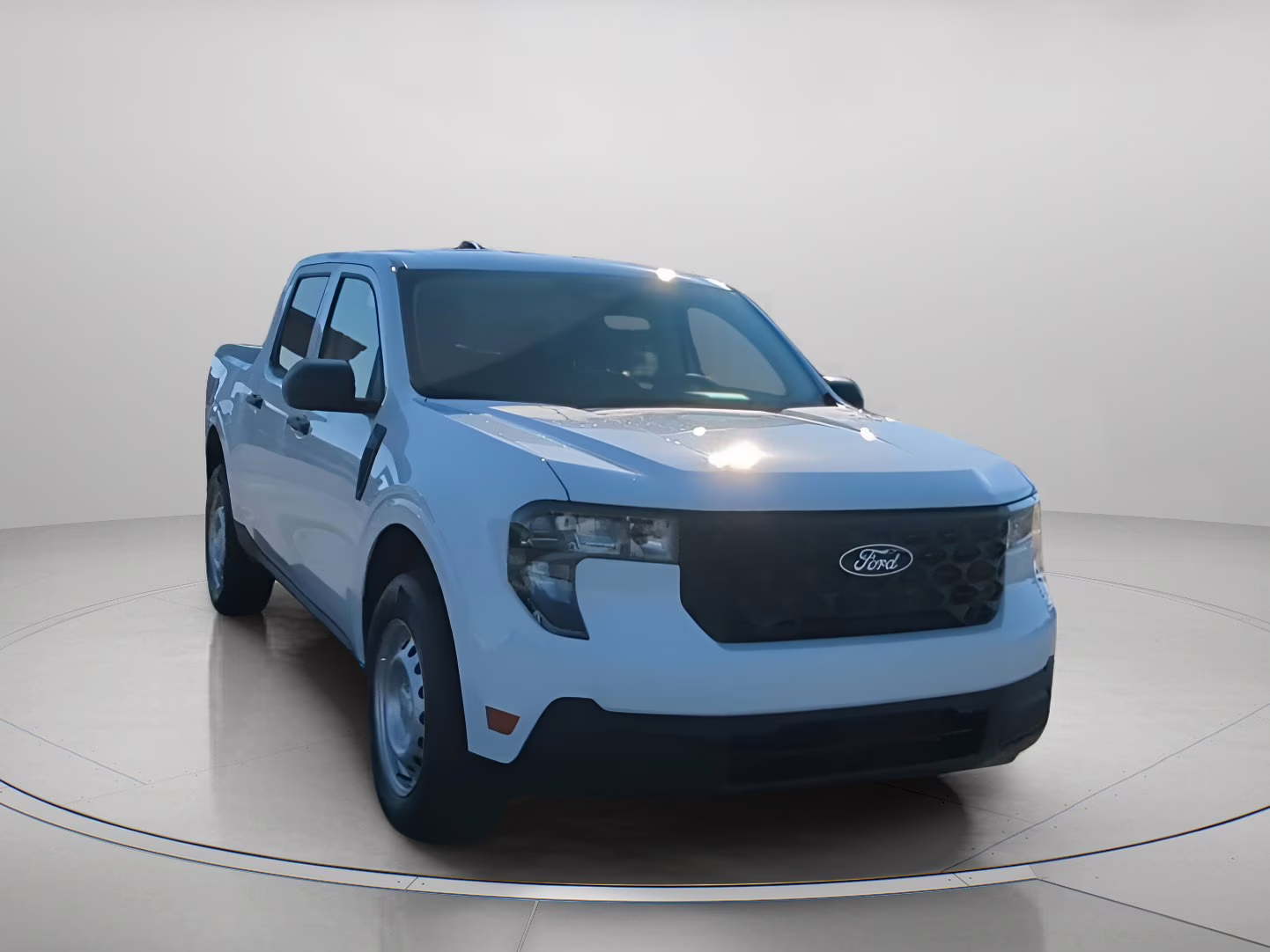 2026 Oxford White Ford Maverick XL Crew Cab Pickup FWD Truck