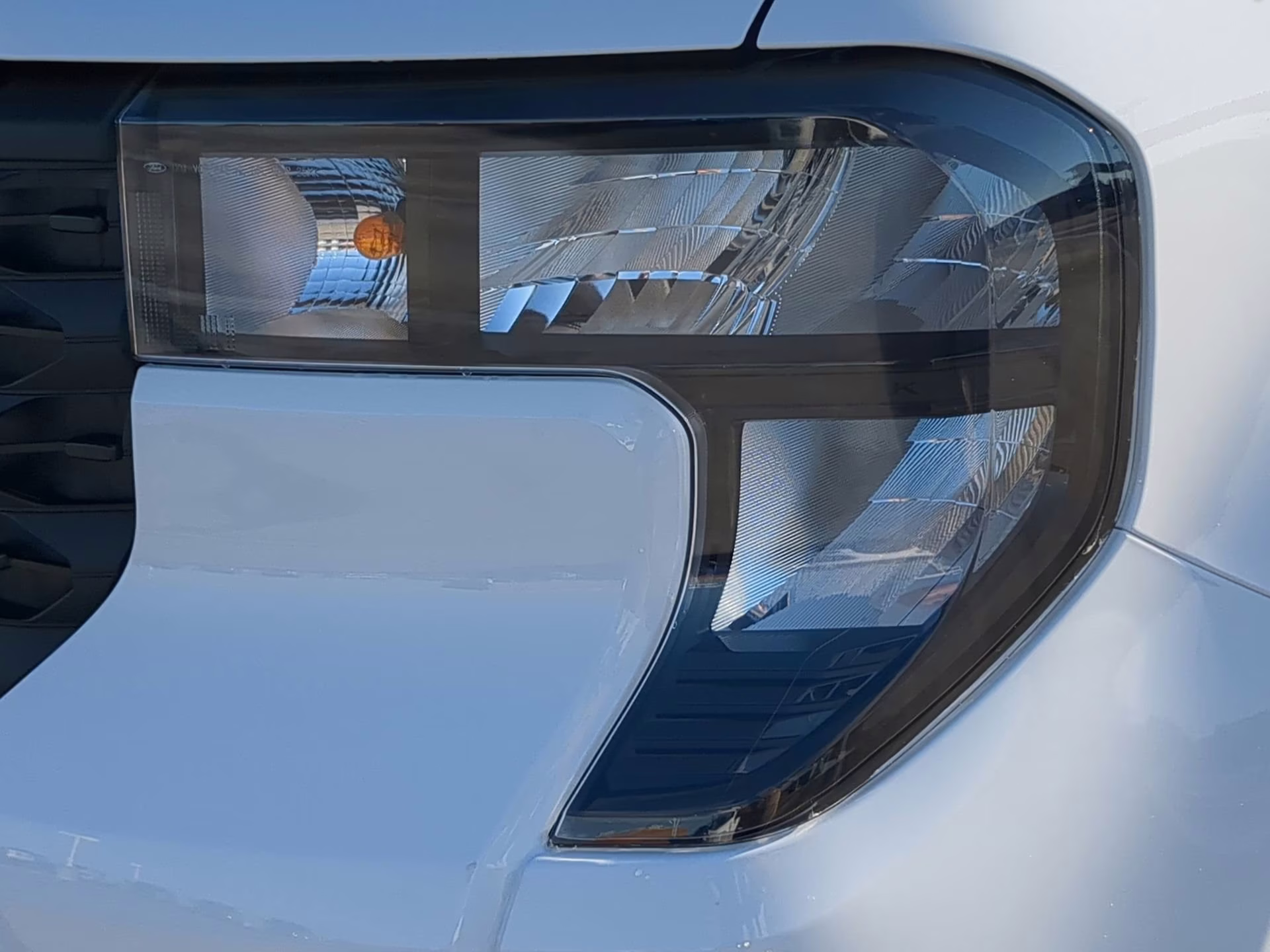 2026 Oxford White Ford Maverick XL Crew Cab Pickup AWD Truck