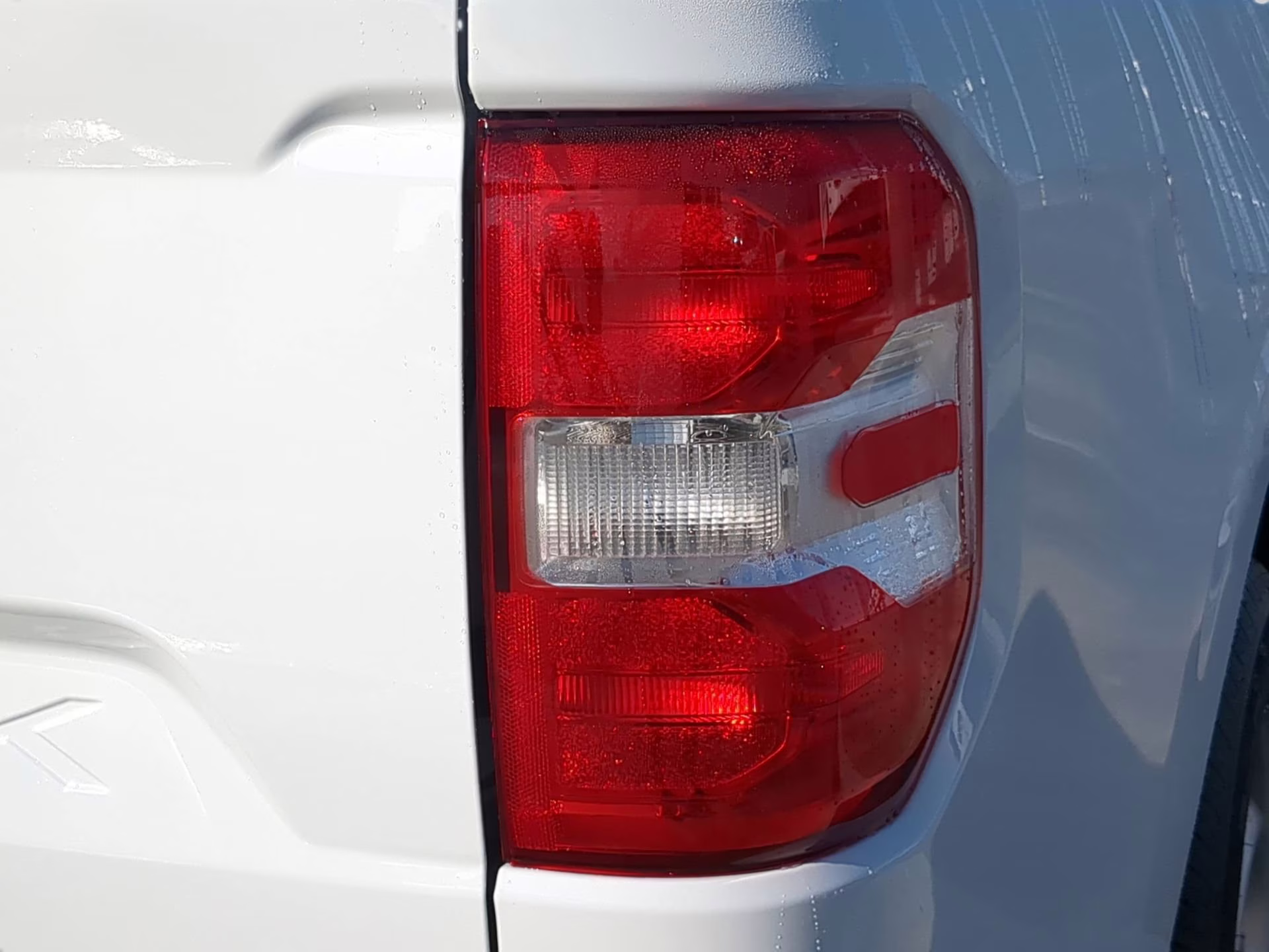 2026 Oxford White Ford Maverick XL Crew Cab Pickup AWD Truck