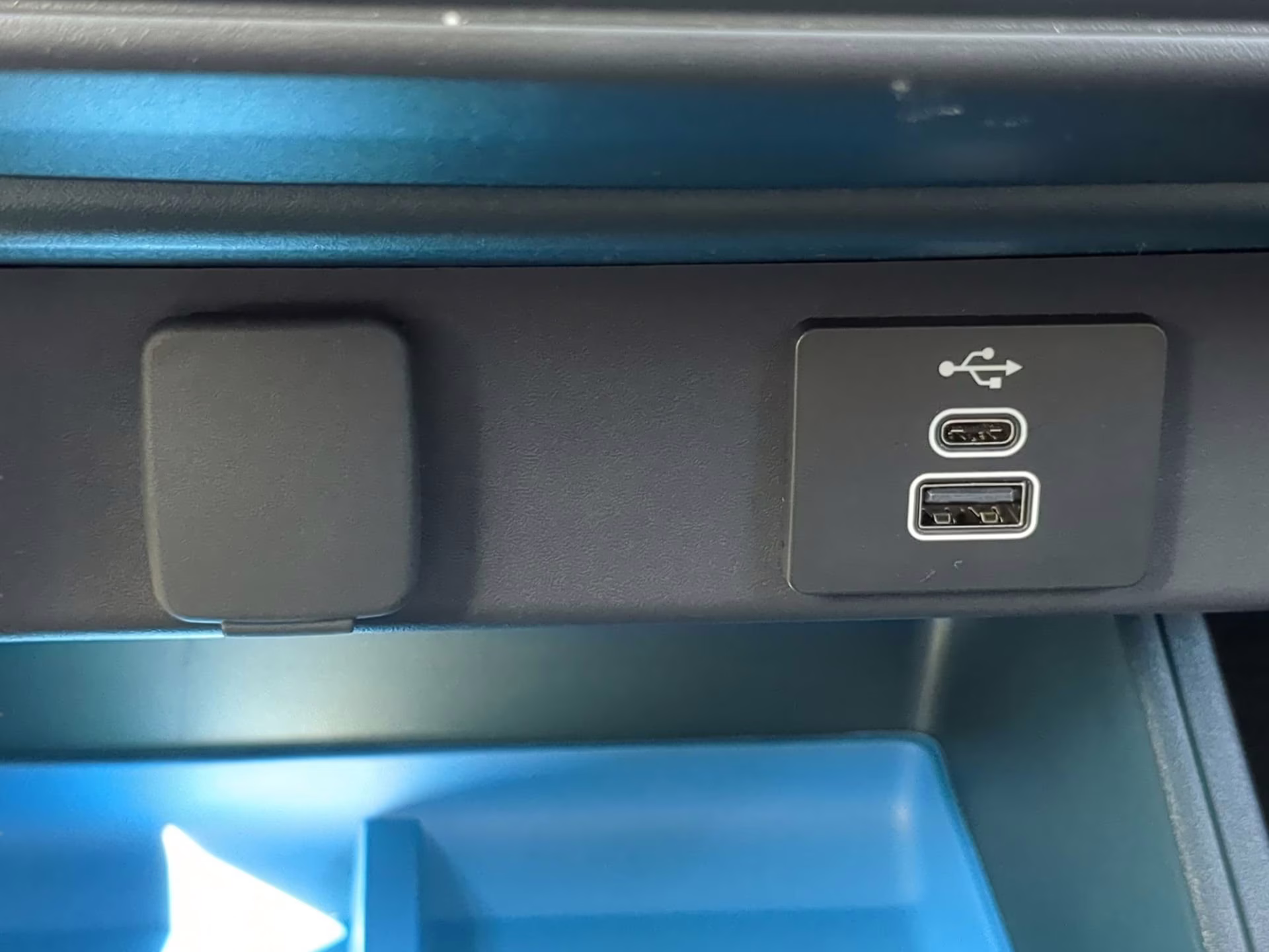 2026 Carbonized Gray Metallic Ford Maverick XLT Crew Cab Pickup FWD Truck