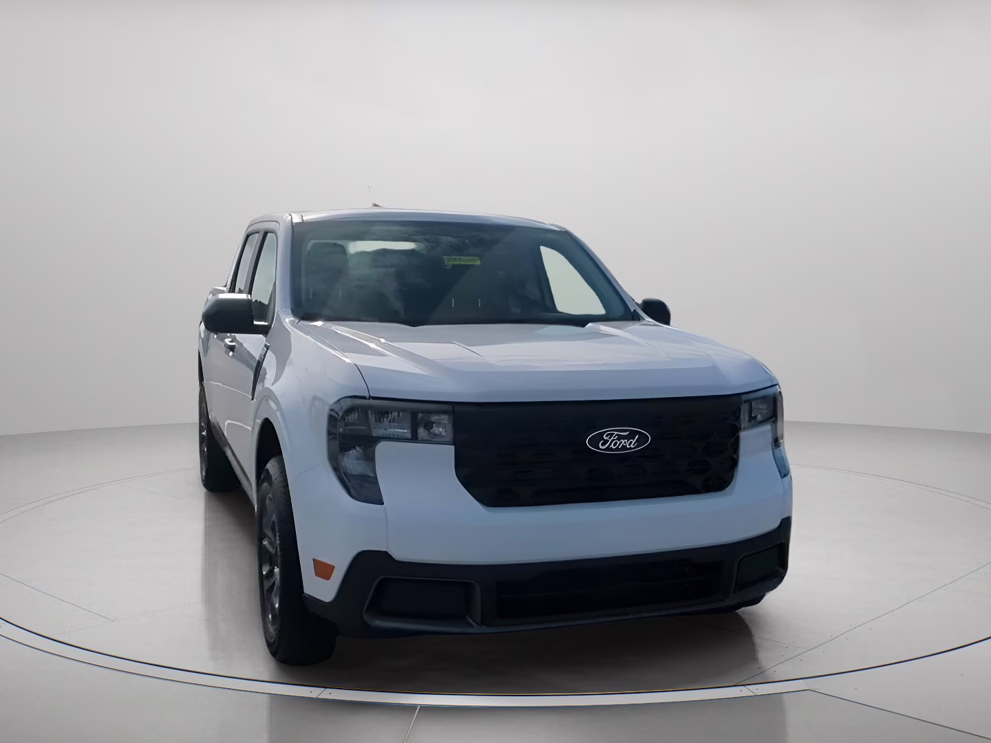 2026 Oxford White Ford Maverick XLT Crew Cab Pickup FWD Truck