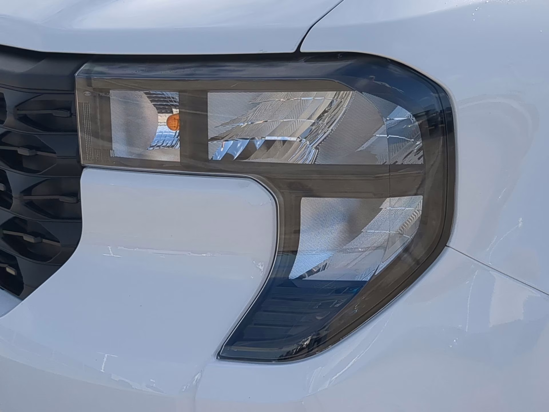 2026 Oxford White Ford Maverick XLT Crew Cab Pickup FWD Truck