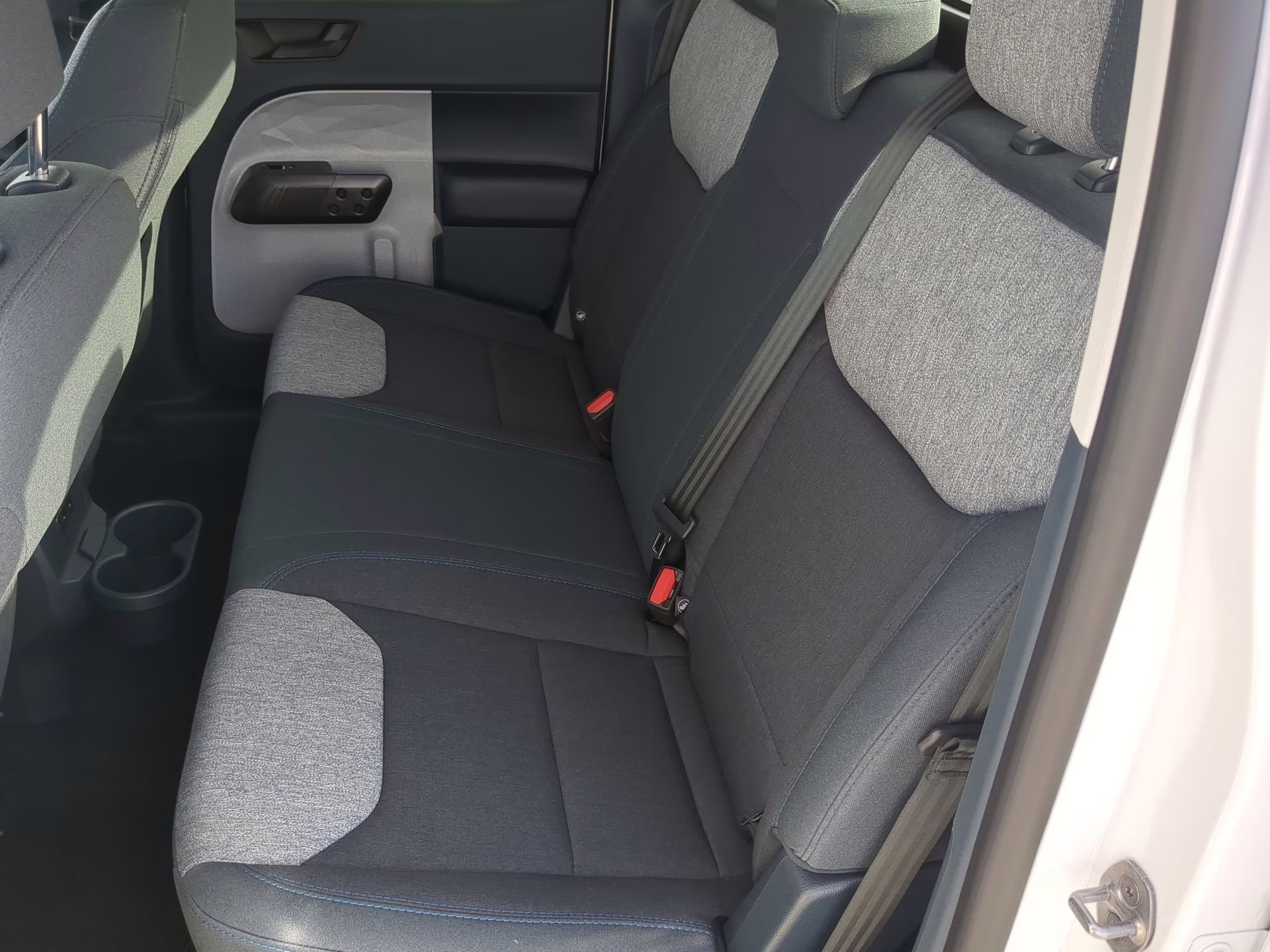 2026 Oxford White Ford Maverick XLT Crew Cab Pickup FWD Truck