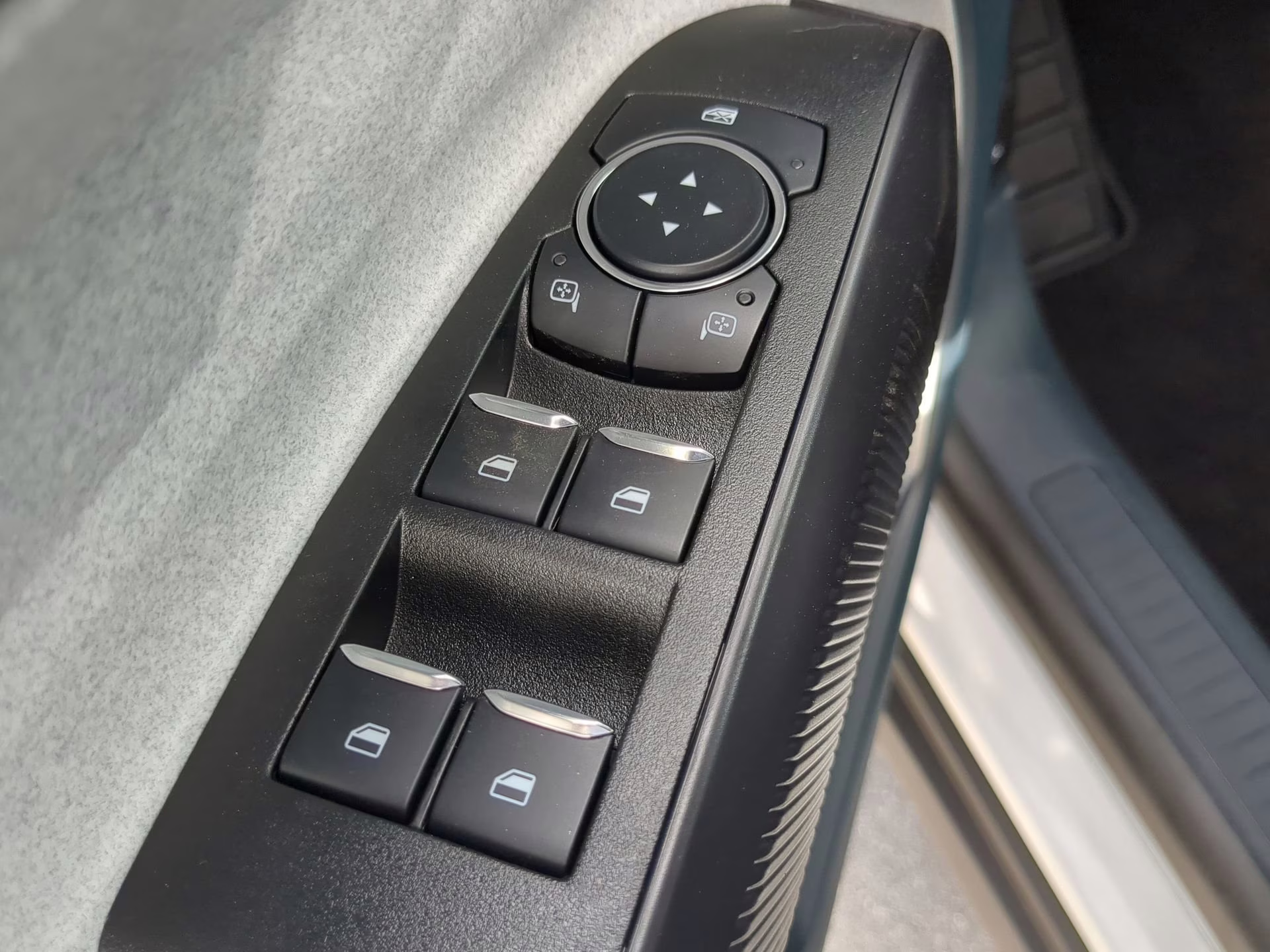 2026 Oxford White Ford Maverick XLT Crew Cab Pickup FWD Truck