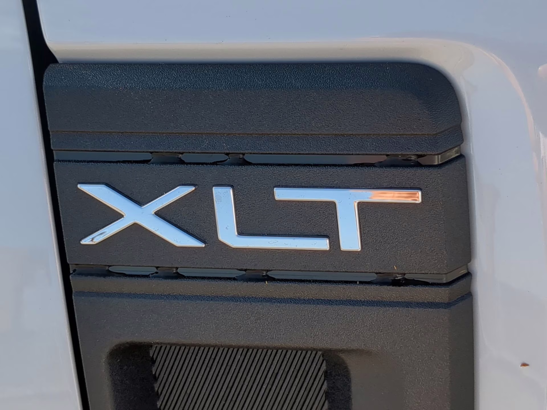 2026 Space White Metallic Ford Maverick XLT Crew Cab Pickup FWD Truck