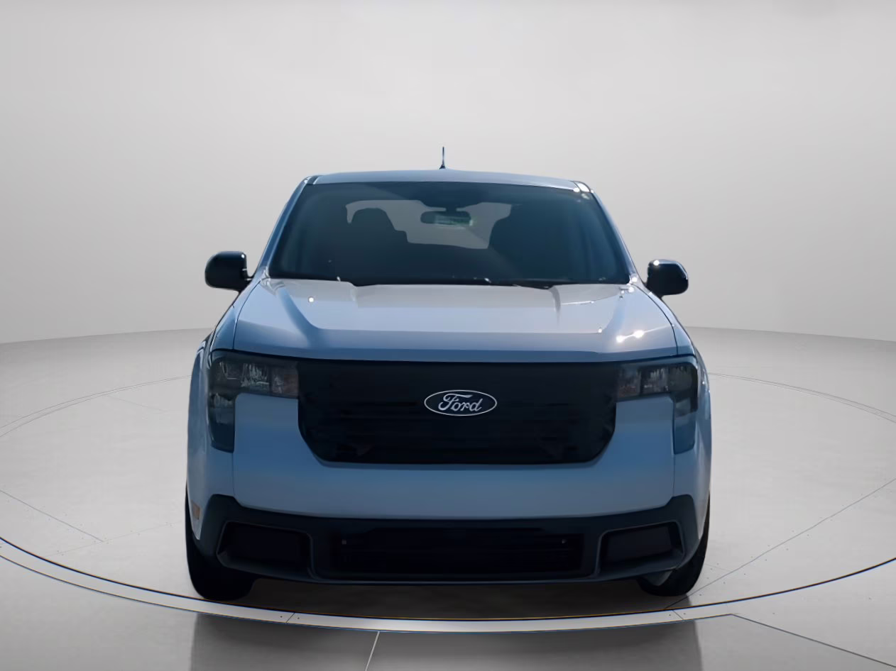 2026 Space White Metallic Ford Maverick XLT Crew Cab Pickup FWD Truck