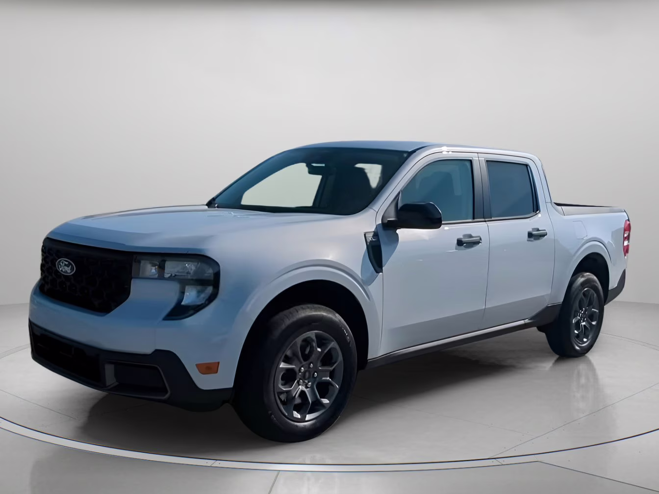 2026 Space White Metallic Ford Maverick XLT Crew Cab Pickup FWD Truck